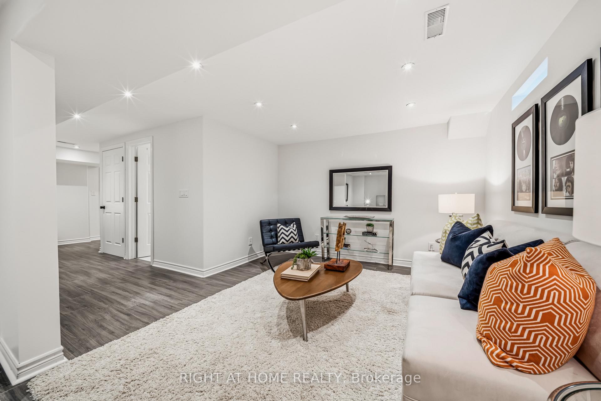 Photo 32 of Unit 19, 3079 Fifth Line W, Mississauga, Erin Mills — HOMEH