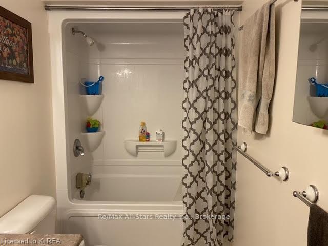 Photo 14 of 24 Beall Street, Kawartha Lakes, Lindsay — HOMEH