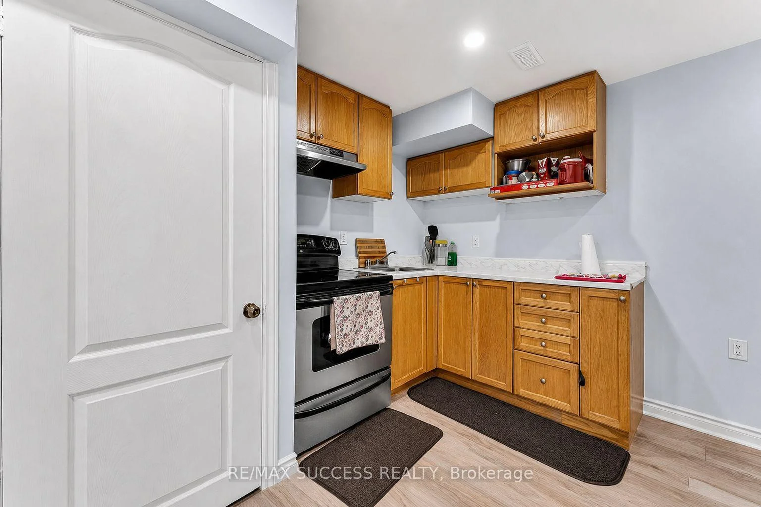 Photo 2 of Unit Basement, 81 Lambert Crescent, Brantford, Empire — HOMEH