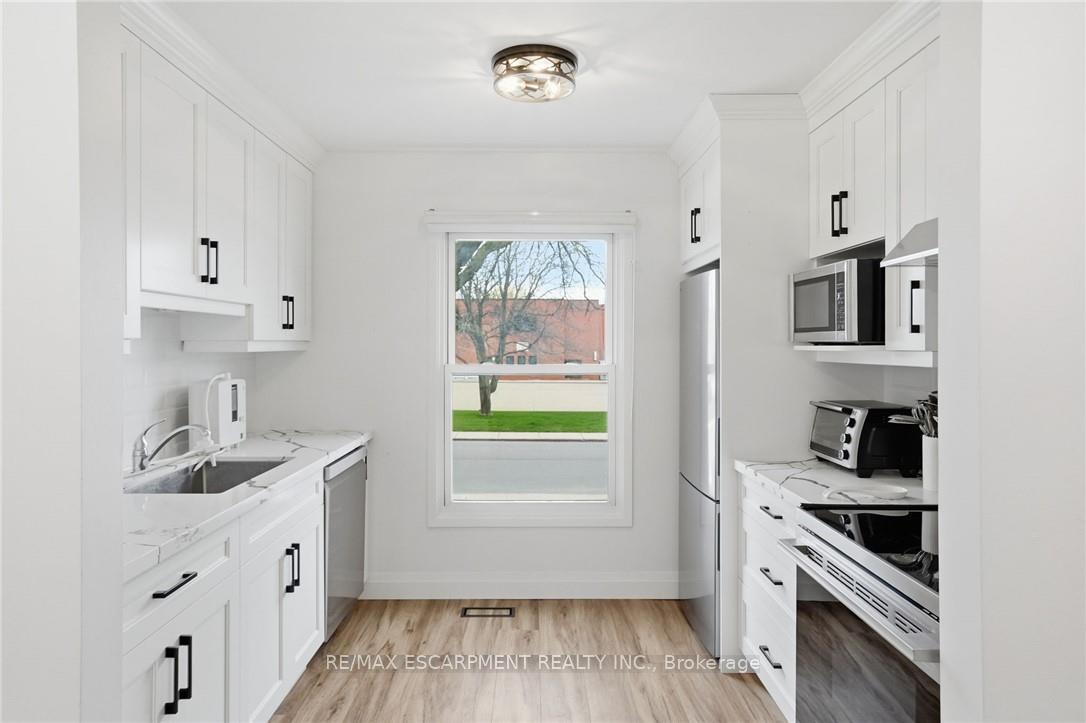 Photo 5 of Unit 61, 61 Albright Road, Hamilton, Vincent — HOMEH