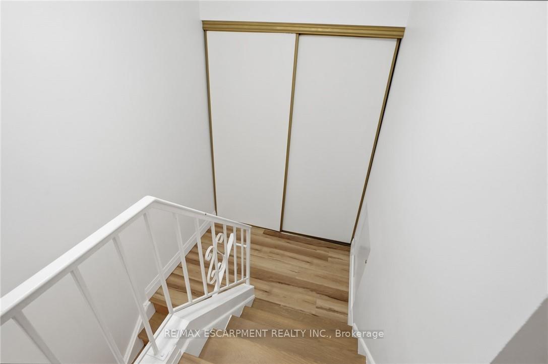 Photo 16 of Unit 61, 61 Albright Road, Hamilton, Vincent — HOMEH
