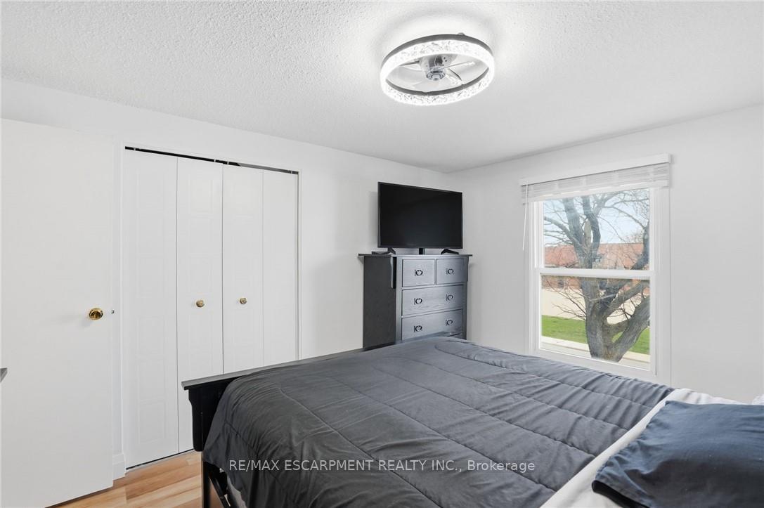Photo 20 of Unit 61, 61 Albright Road, Hamilton, Vincent — HOMEH