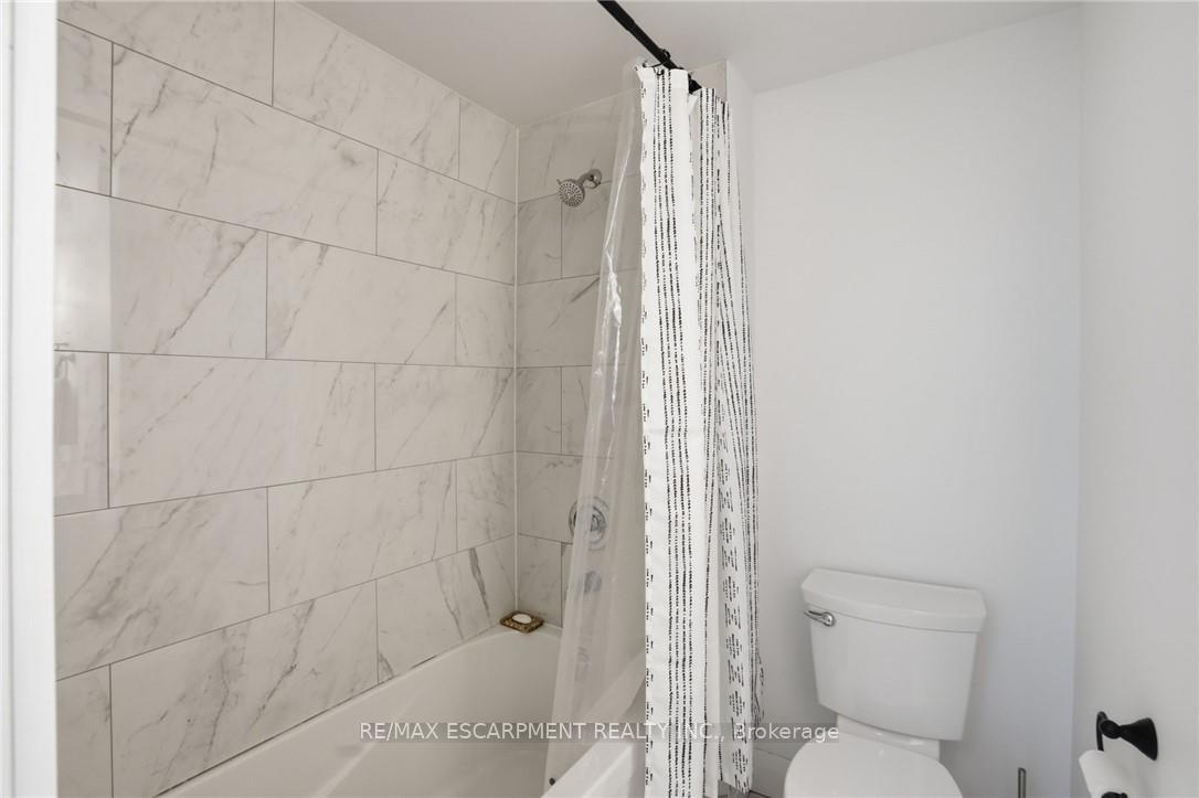 Photo 27 of Unit 61, 61 Albright Road, Hamilton, Vincent — HOMEH
