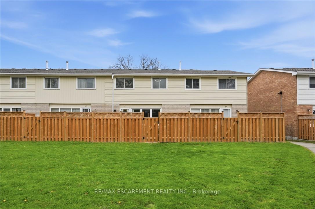 Photo 33 of Unit 61, 61 Albright Road, Hamilton, Vincent — HOMEH