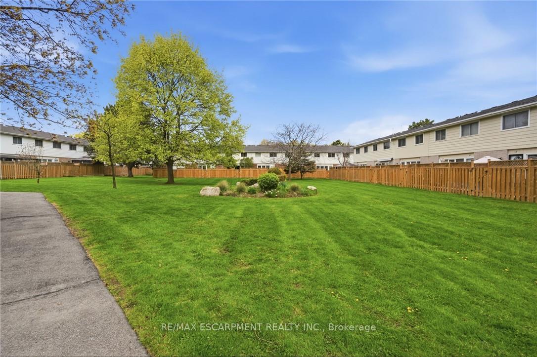 Photo 34 of Unit 61, 61 Albright Road, Hamilton, Vincent — HOMEH