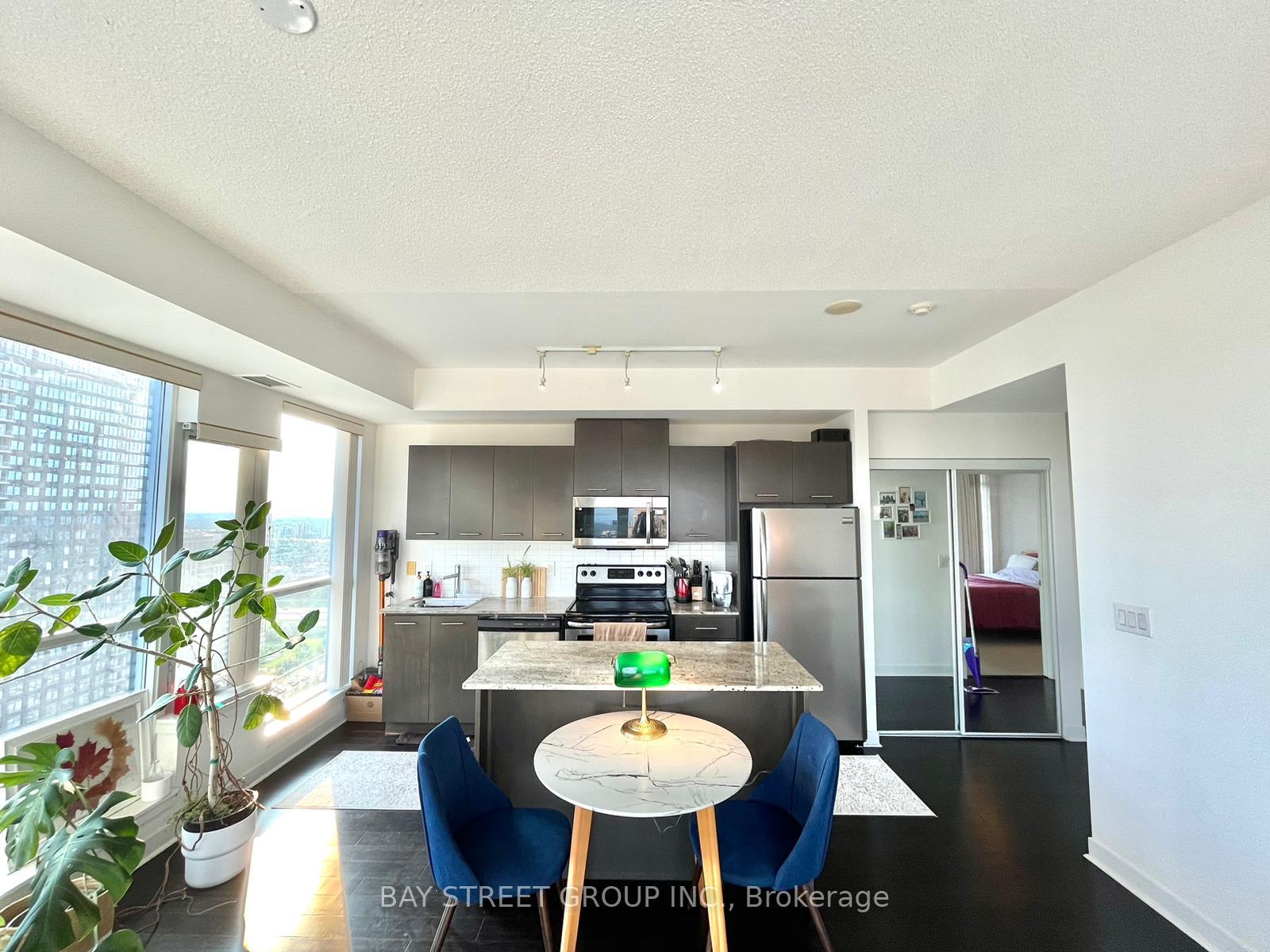 Photo 3 of Unit 2905, 360 Square One Drive, Mississauga, City Centre — HOMEH