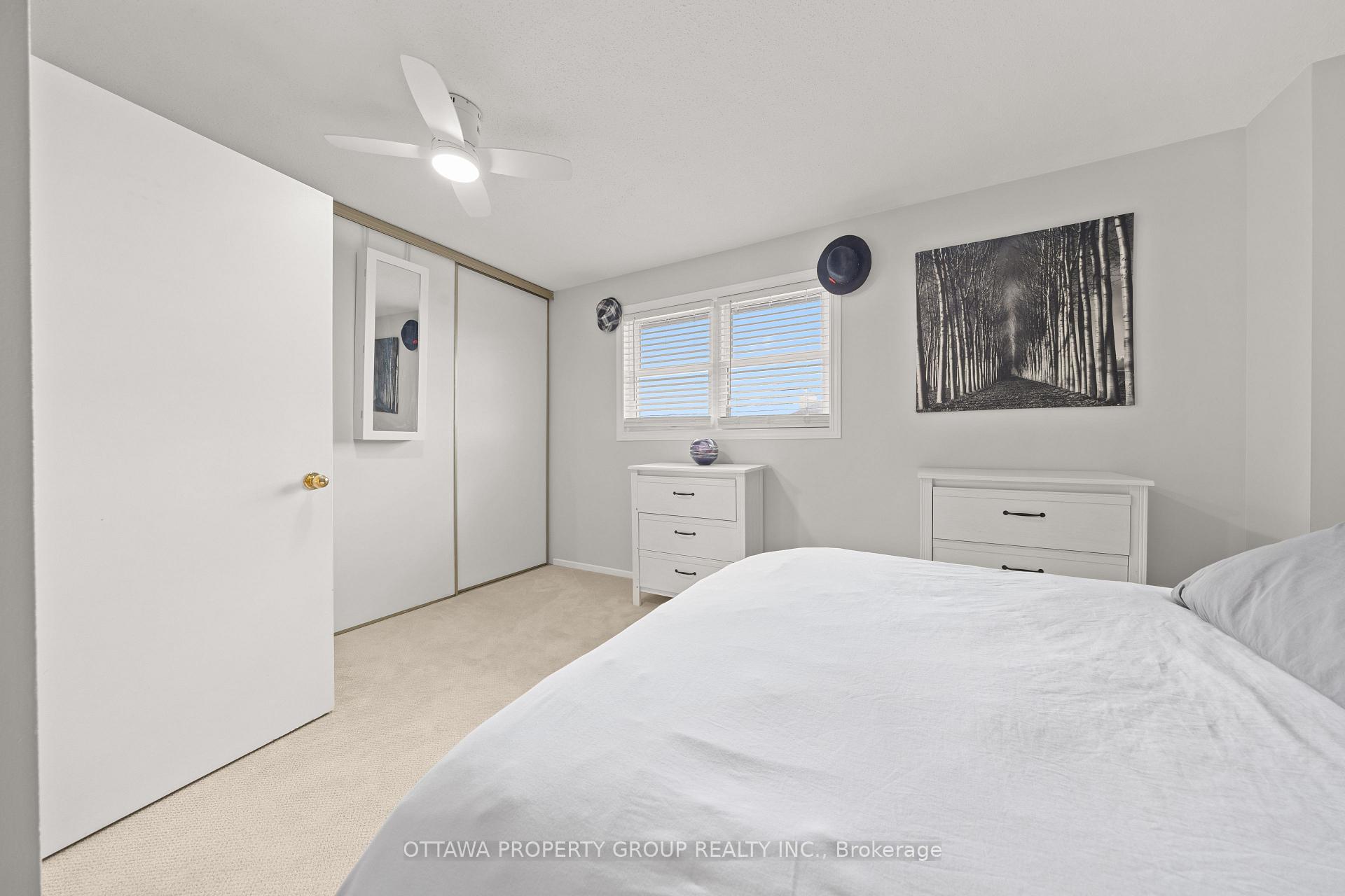 Photo 15 of 13 Bentbrook Crescent, Ottawa, Barrhaven - Heritage Park — HOMEH