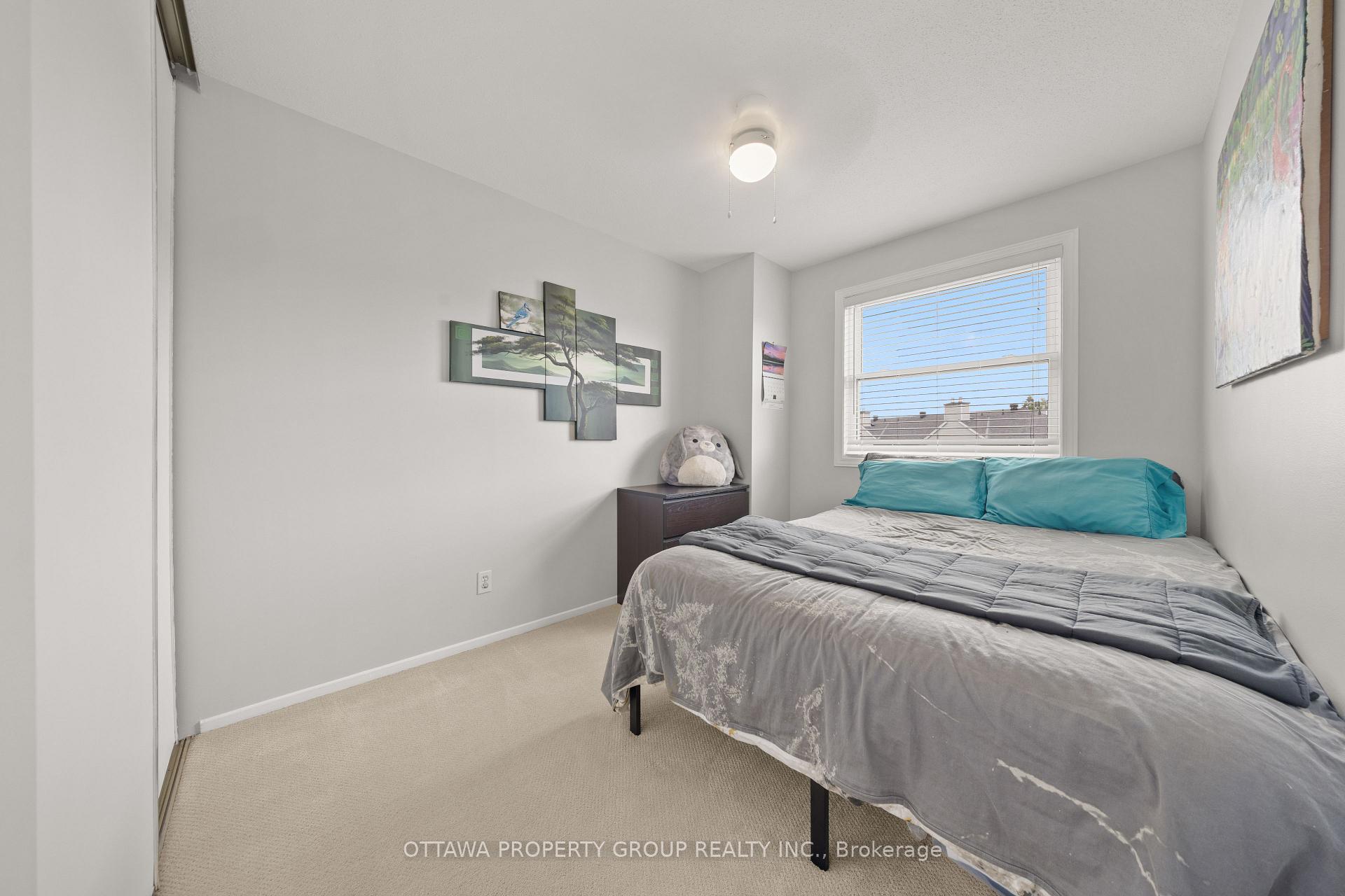 Photo 17 of 13 Bentbrook Crescent, Ottawa, Barrhaven - Heritage Park — HOMEH
