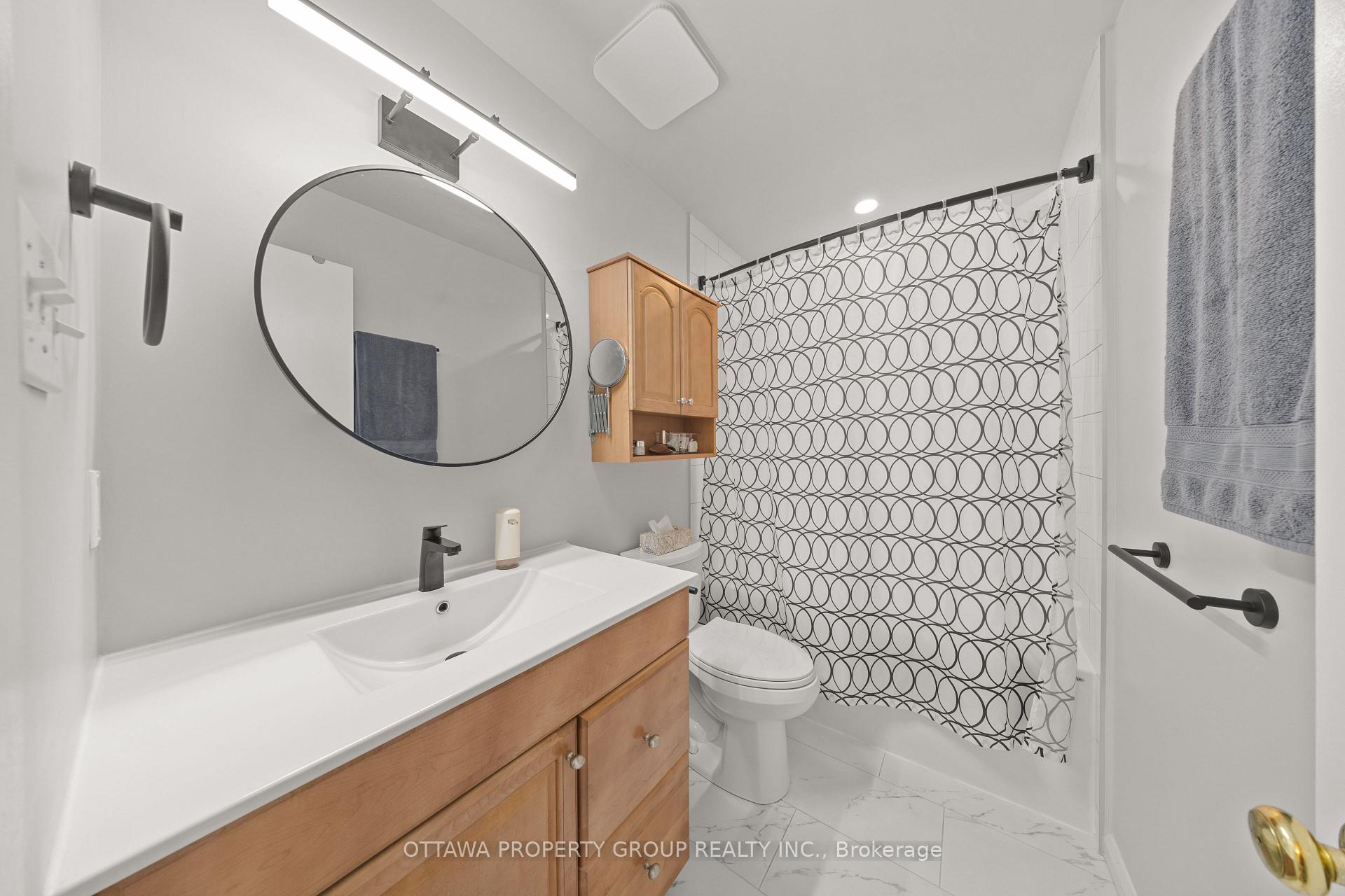 Photo 18 of 13 Bentbrook Crescent, Ottawa, Barrhaven - Heritage Park — HOMEH