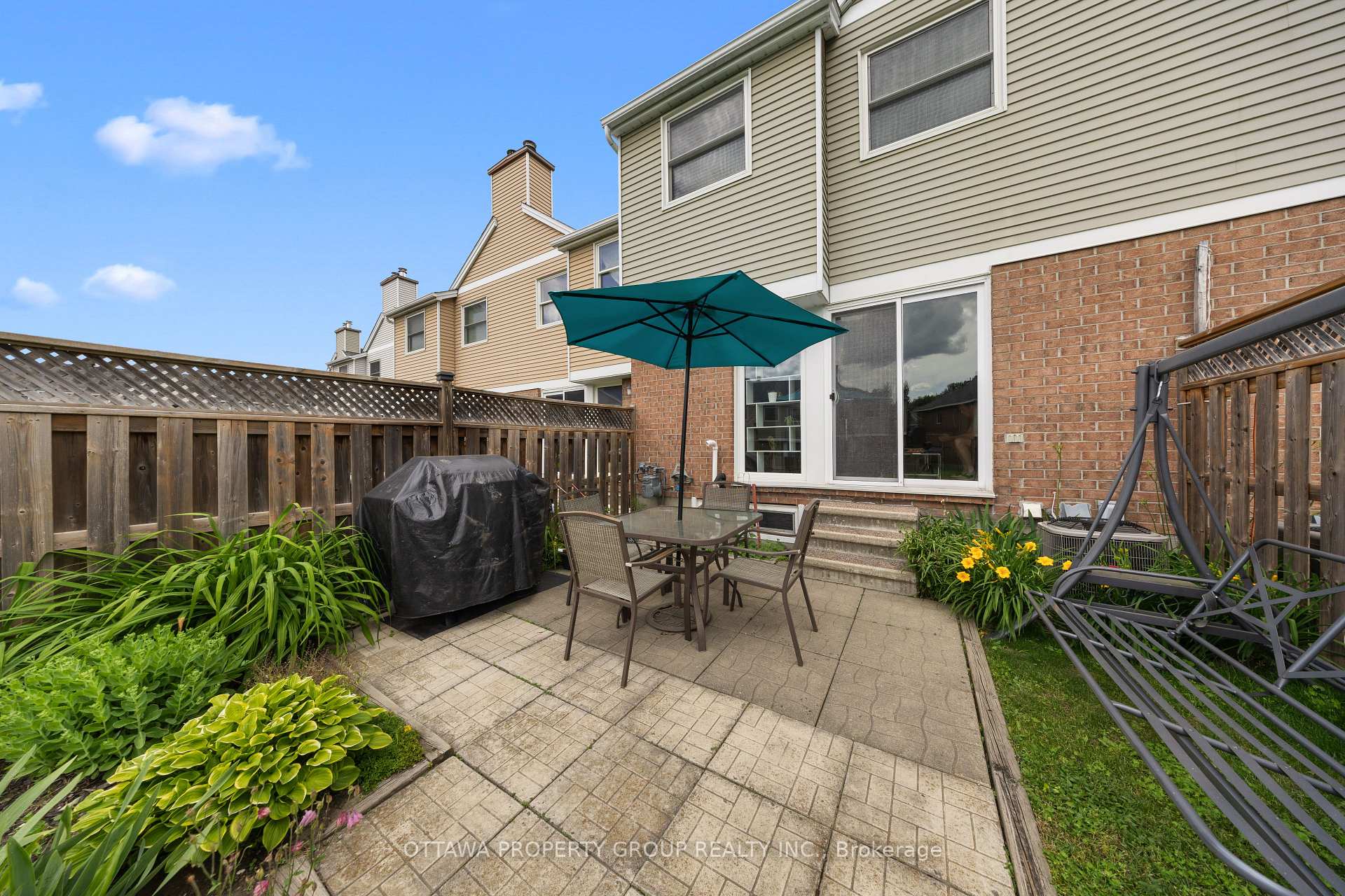 Photo 19 of 13 Bentbrook Crescent, Ottawa, Barrhaven - Heritage Park — HOMEH