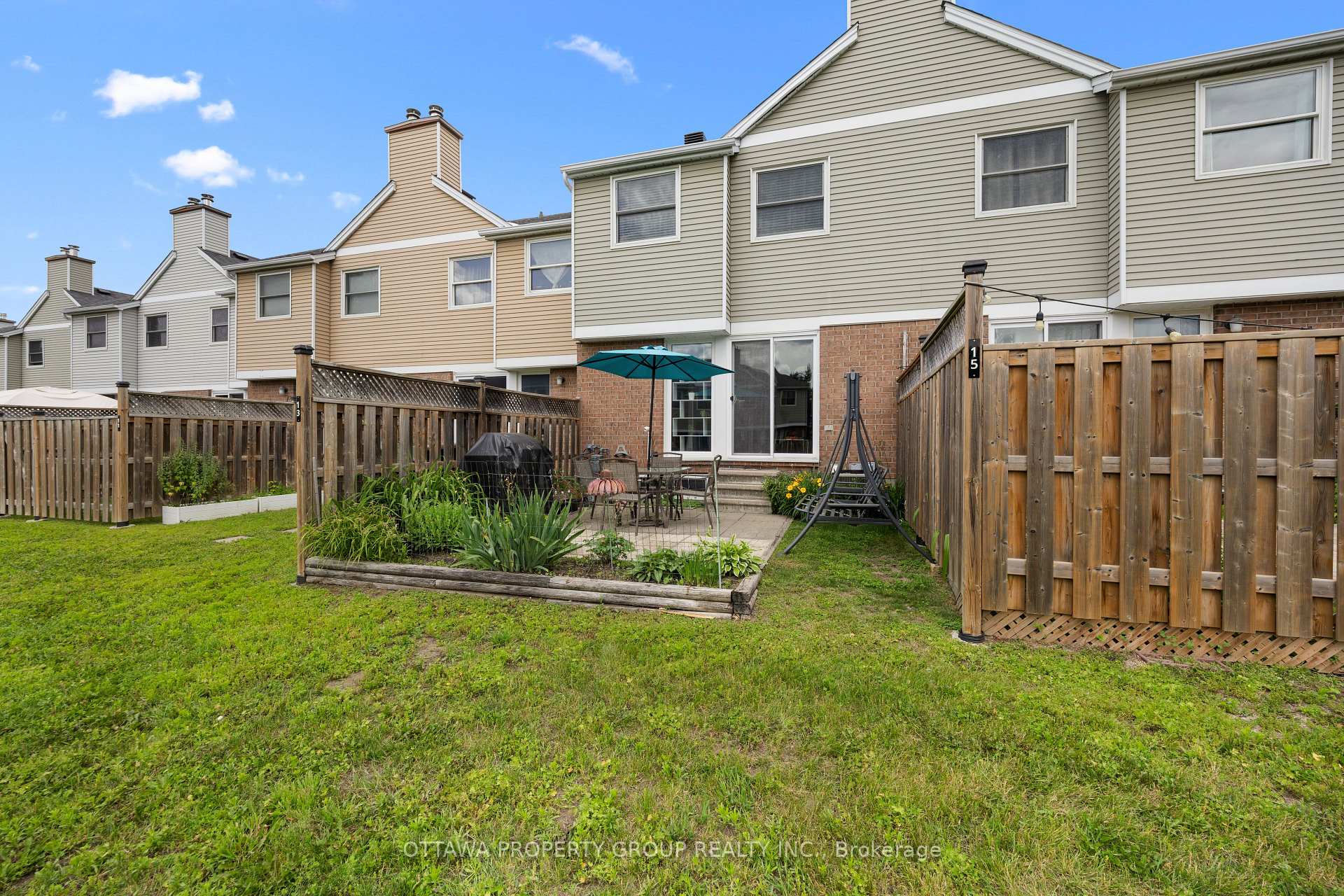 Photo 20 of 13 Bentbrook Crescent, Ottawa, Barrhaven - Heritage Park — HOMEH