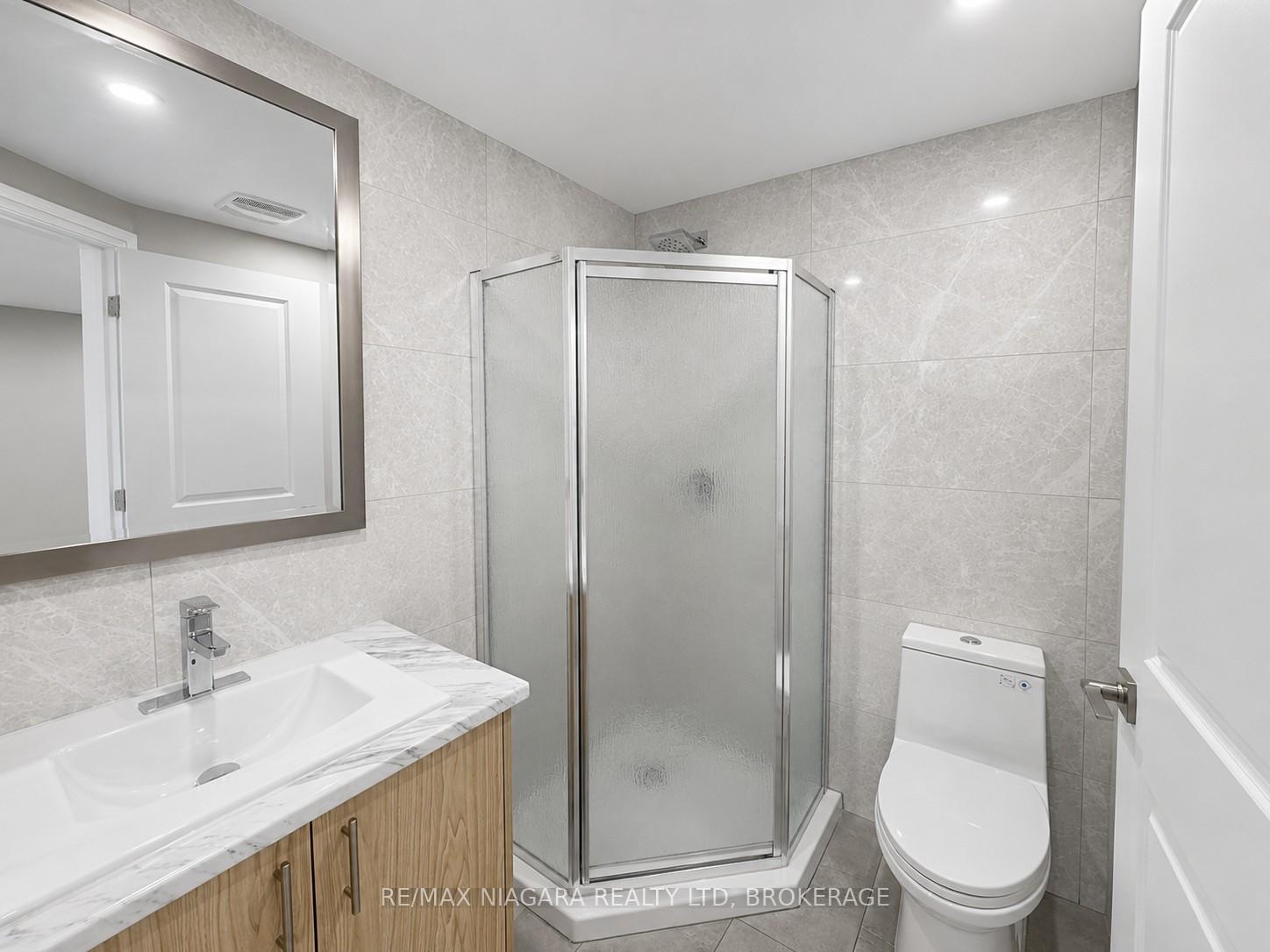 Photo 7 of Unit B1, 143 Westchester Crescent, St. Catharines, E. Chester — HOMEH
