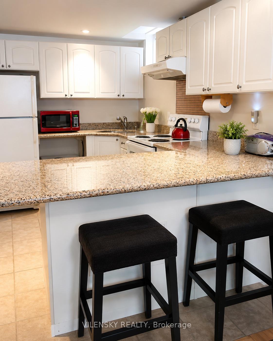 Photo 3 of Unit (Bsmt), 119 Serene Way, Vaughan, Patterson — HOMEH