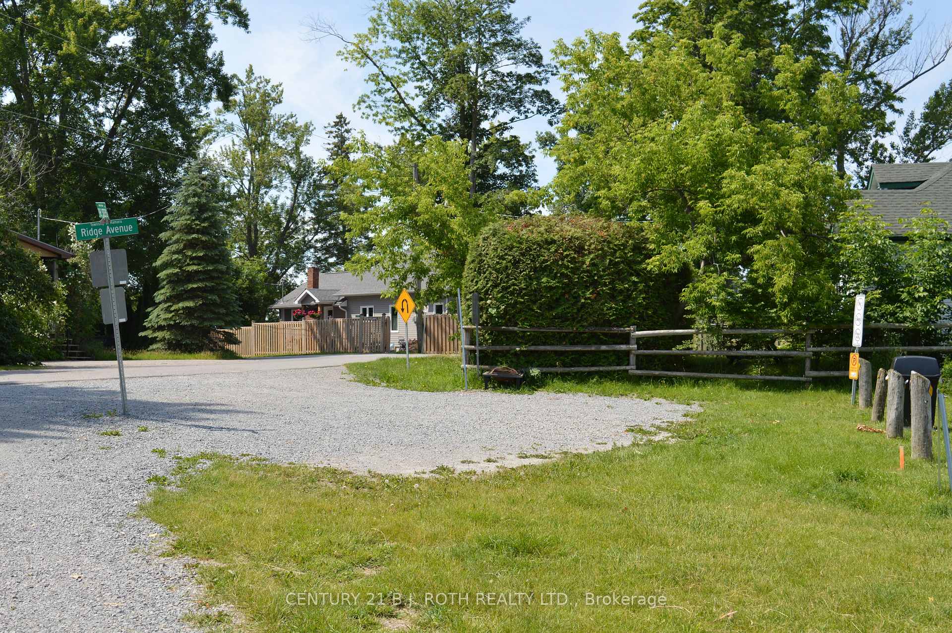 Photo 10 of 9 Ridge Avenue, Ramara, Rural Ramara — HOMEH