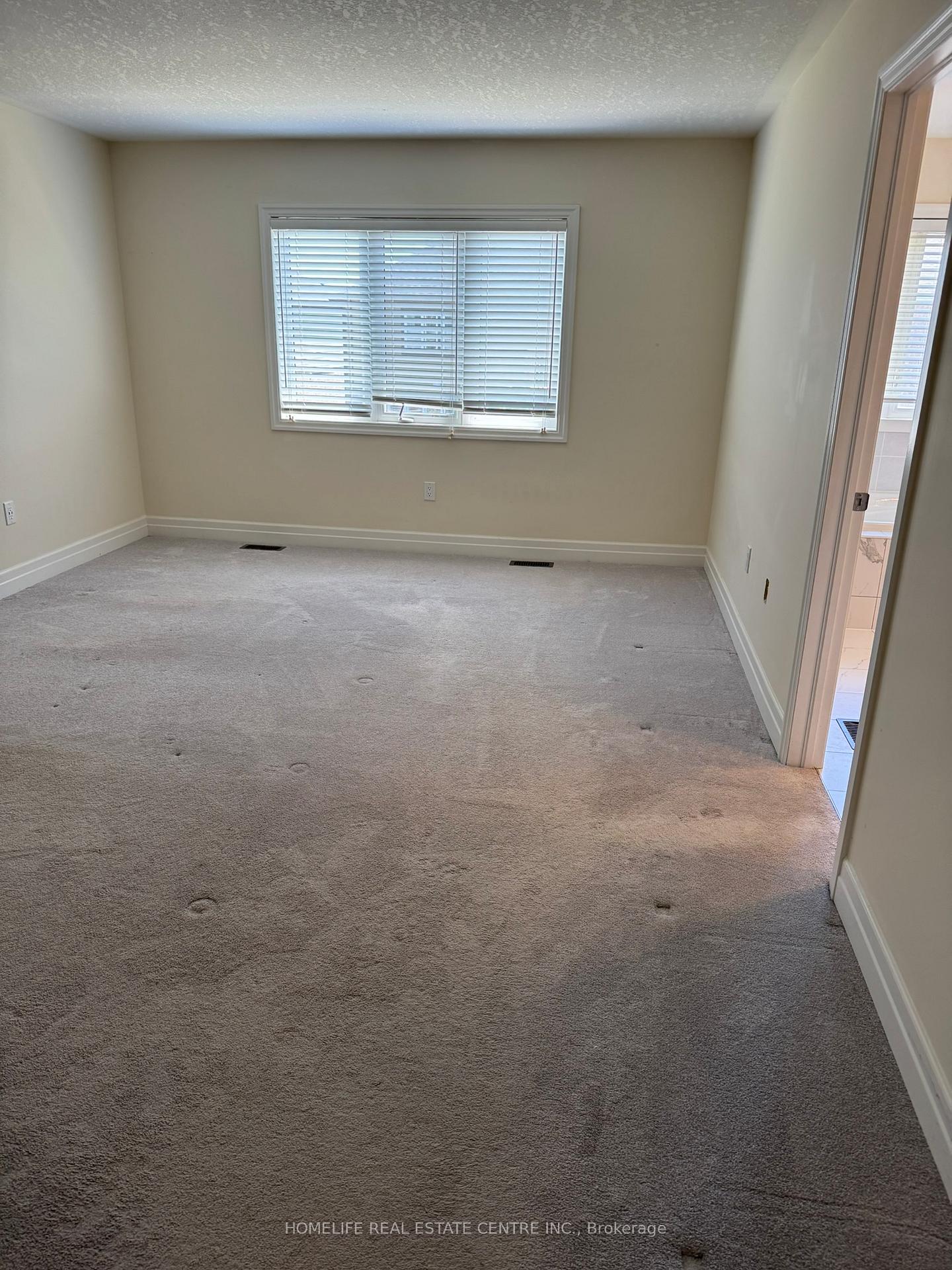 Photo 8 of 4492 Eclipse Way, Niagara Falls, Lyons Creek — HOMEH