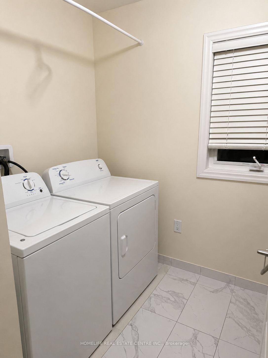 Photo 14 of 4492 Eclipse Way, Niagara Falls, Lyons Creek — HOMEH