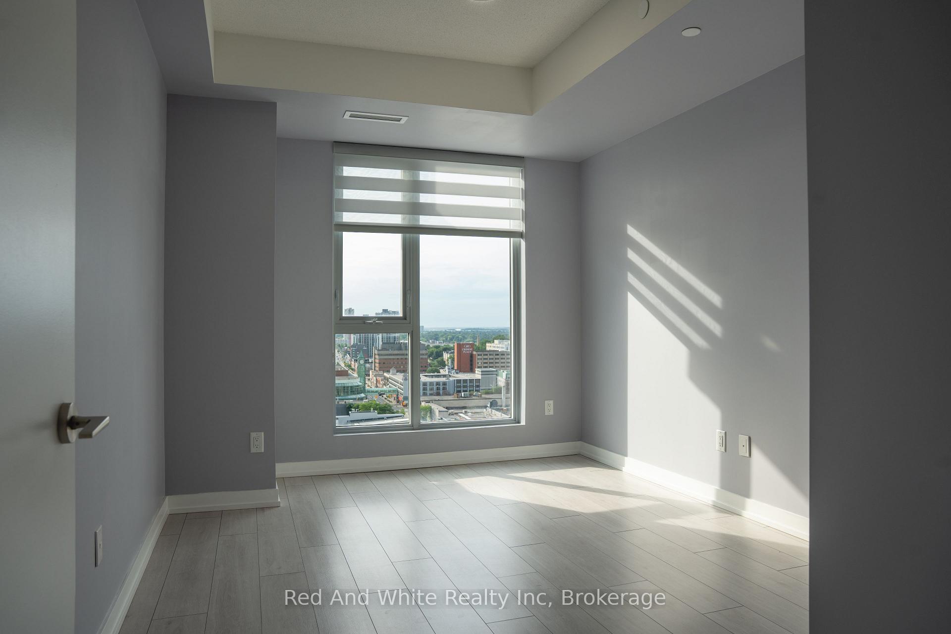 Photo 12 of Unit 1406, 55 Duke Street W, Kitchener, City Commercial Core — HOMEH