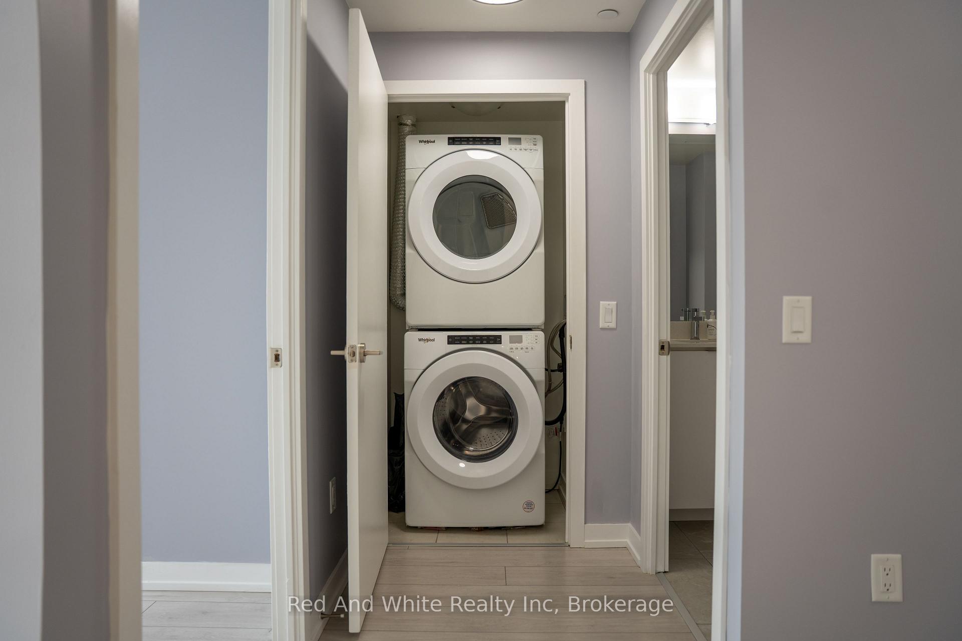 Photo 14 of Unit 1406, 55 Duke Street W, Kitchener, City Commercial Core — HOMEH