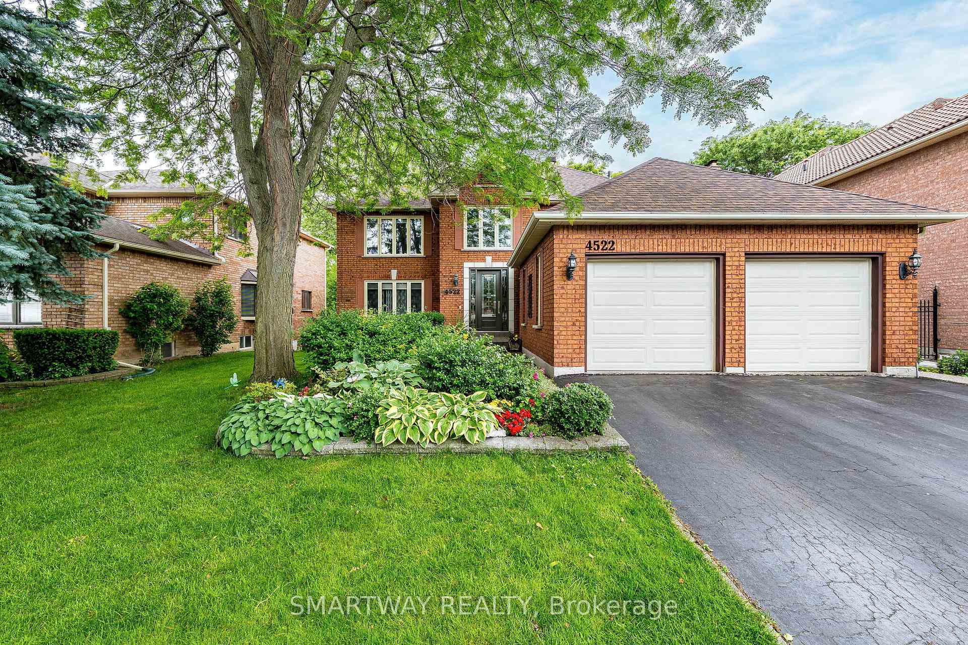 Photo 2 of 4522 Badminton Drive, Mississauga, Central Erin Mills — HOMEH
