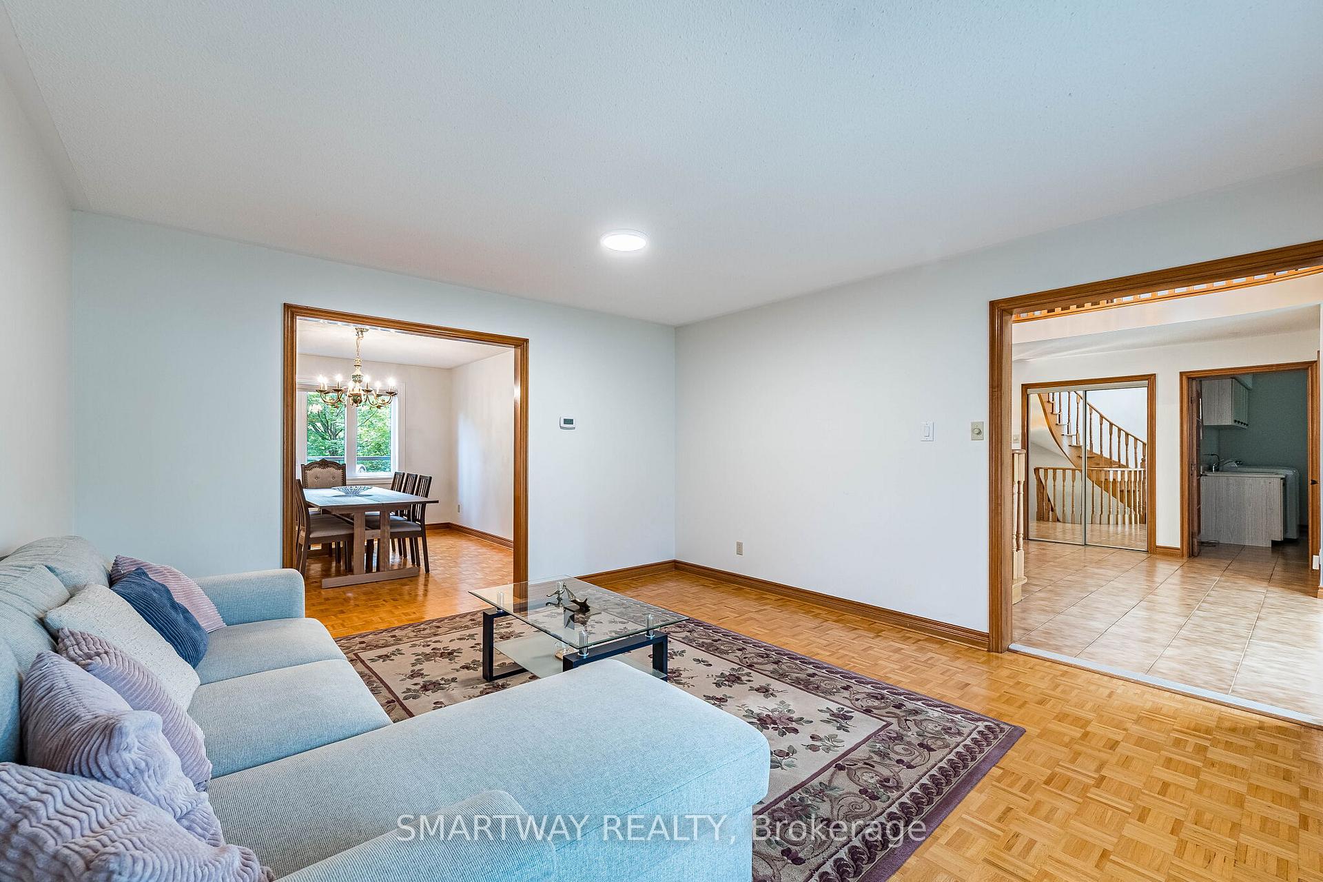 Photo 10 of 4522 Badminton Drive, Mississauga, Central Erin Mills — HOMEH