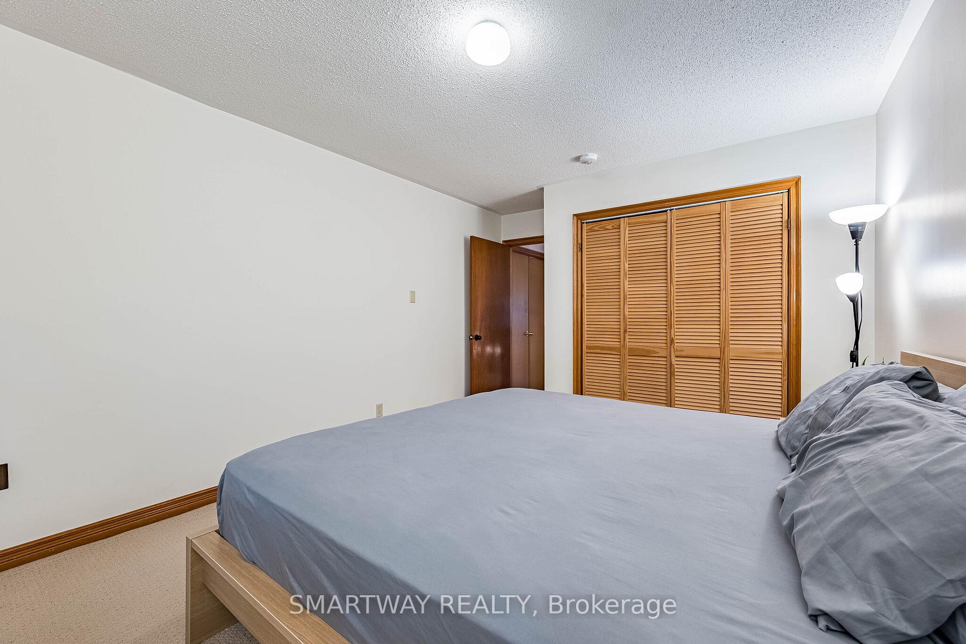 Photo 24 of 4522 Badminton Drive, Mississauga, Central Erin Mills — HOMEH
