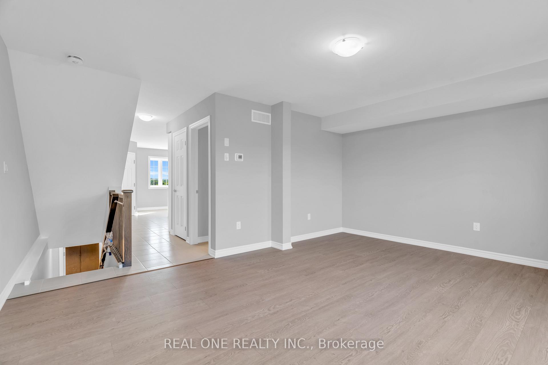 Photo 13 of Unit 30A, 85 Mullin Drive, Guelph, Victoria North — HOMEH