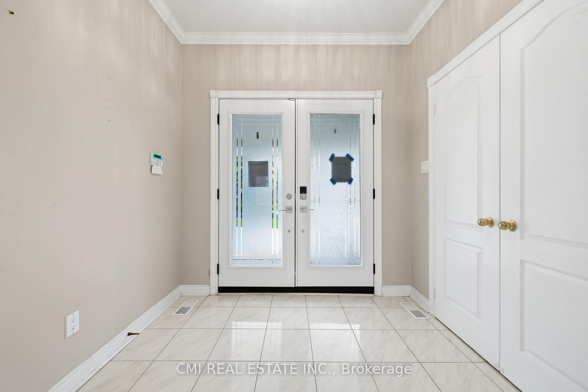 Photo 7 of 15 Treegrove Circle, Aurora, Hills of St Andrew — HOMEH