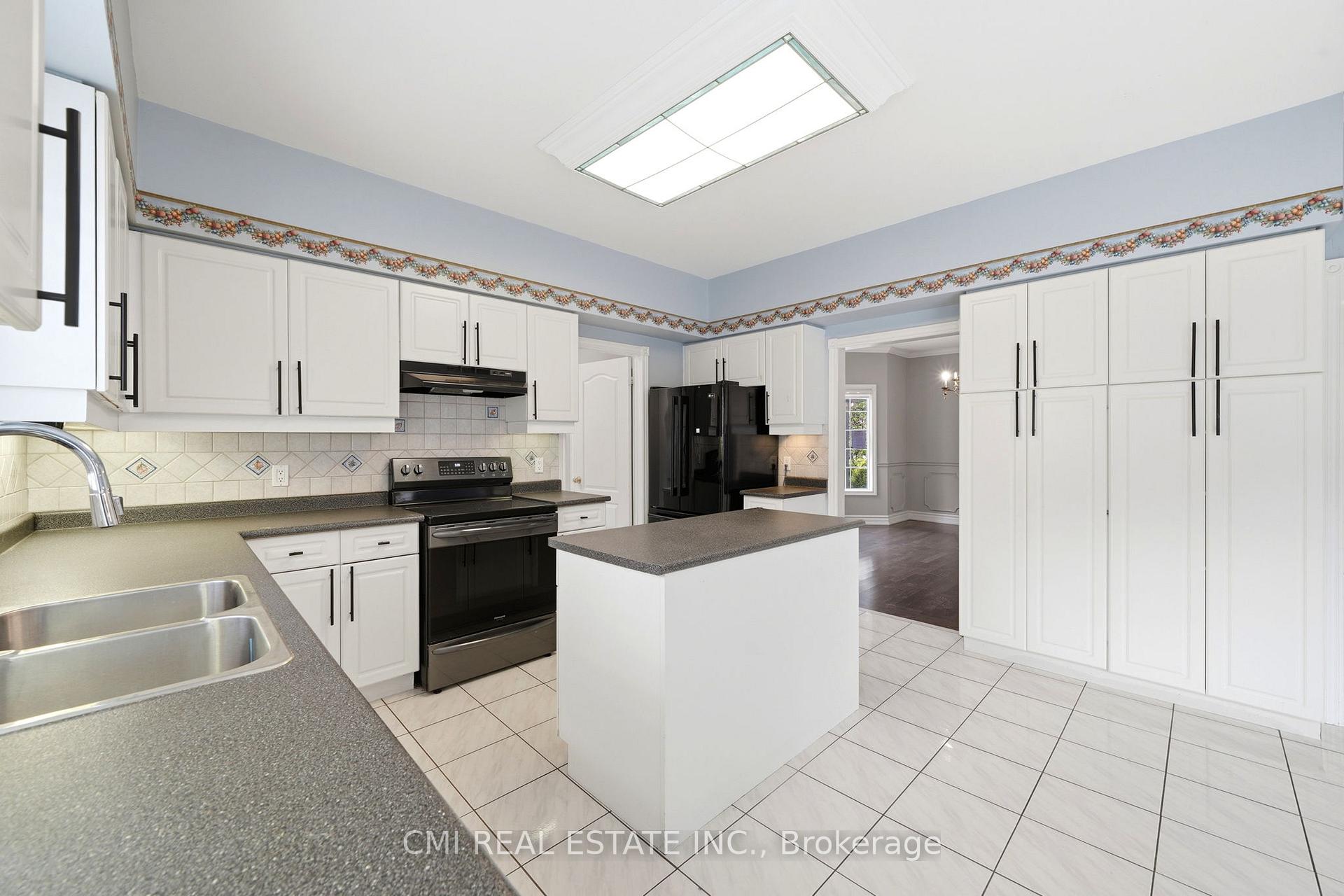 Photo 10 of 15 Treegrove Circle, Aurora, Hills of St Andrew — HOMEH