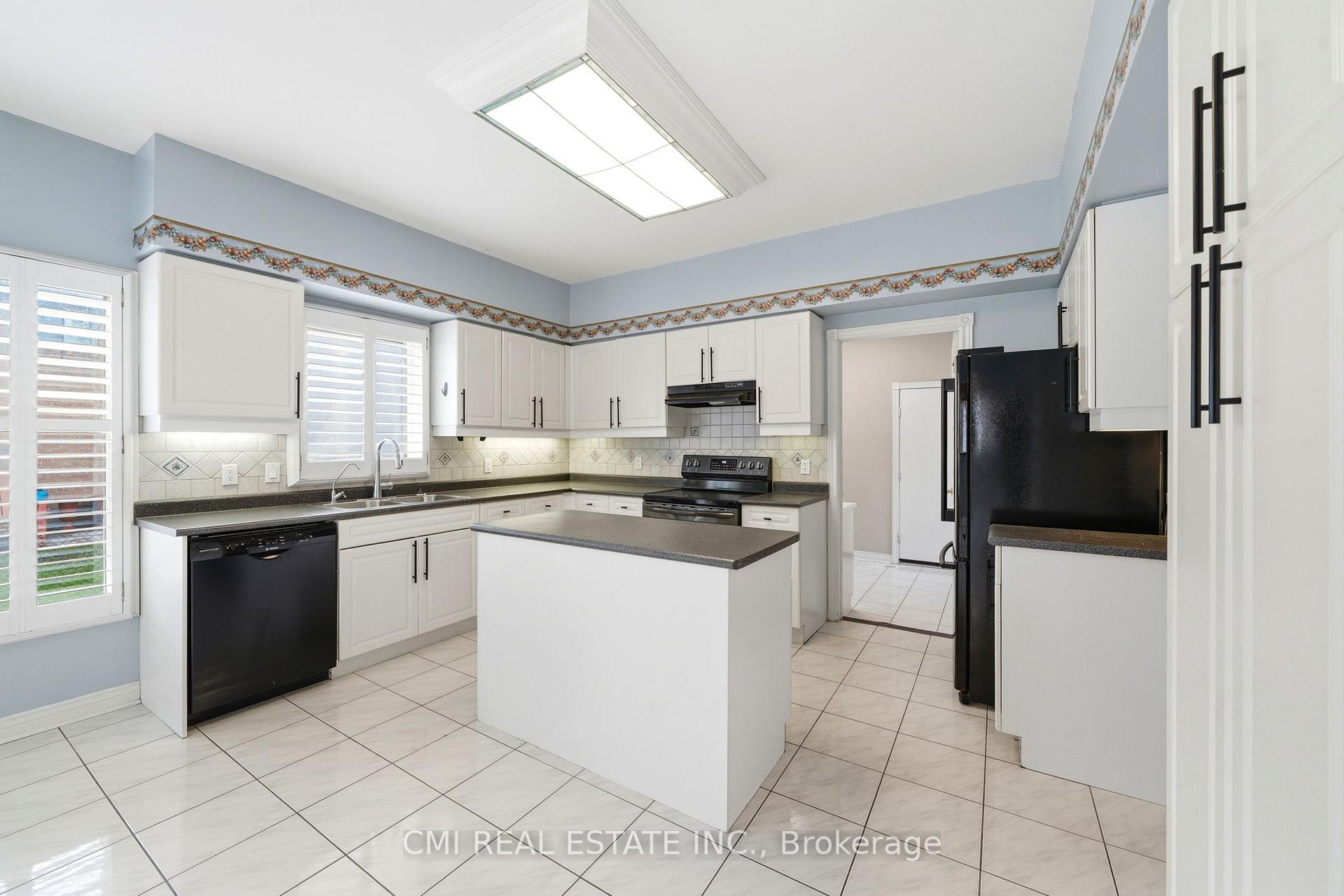 Photo 12 of 15 Treegrove Circle, Aurora, Hills of St Andrew — HOMEH