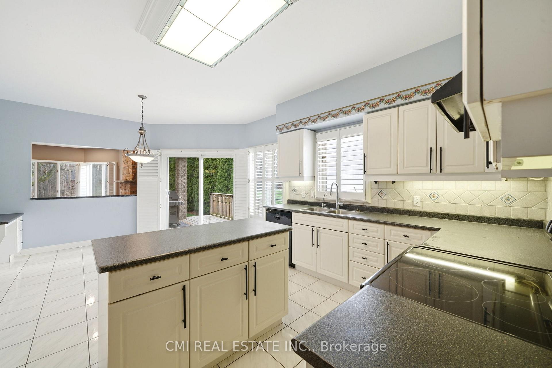 Photo 14 of 15 Treegrove Circle, Aurora, Hills of St Andrew — HOMEH