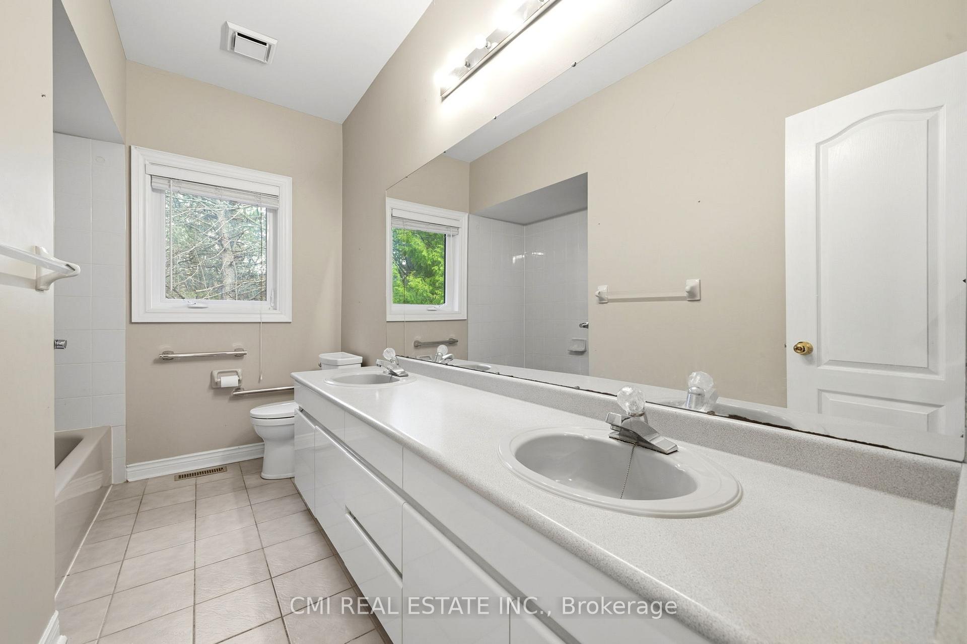 Photo 38 of 15 Treegrove Circle, Aurora, Hills of St Andrew — HOMEH