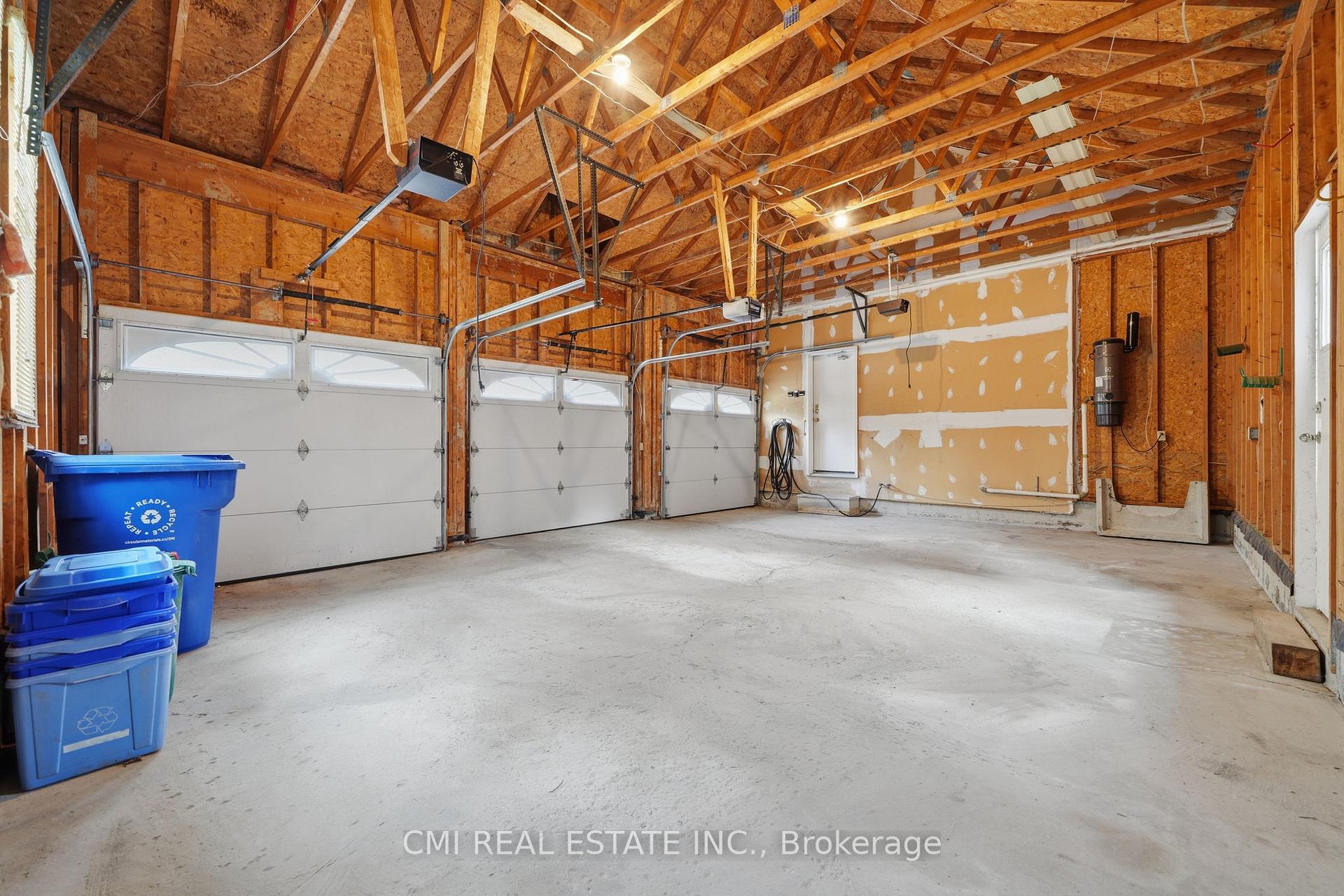 Photo 45 of 15 Treegrove Circle, Aurora, Hills of St Andrew — HOMEH