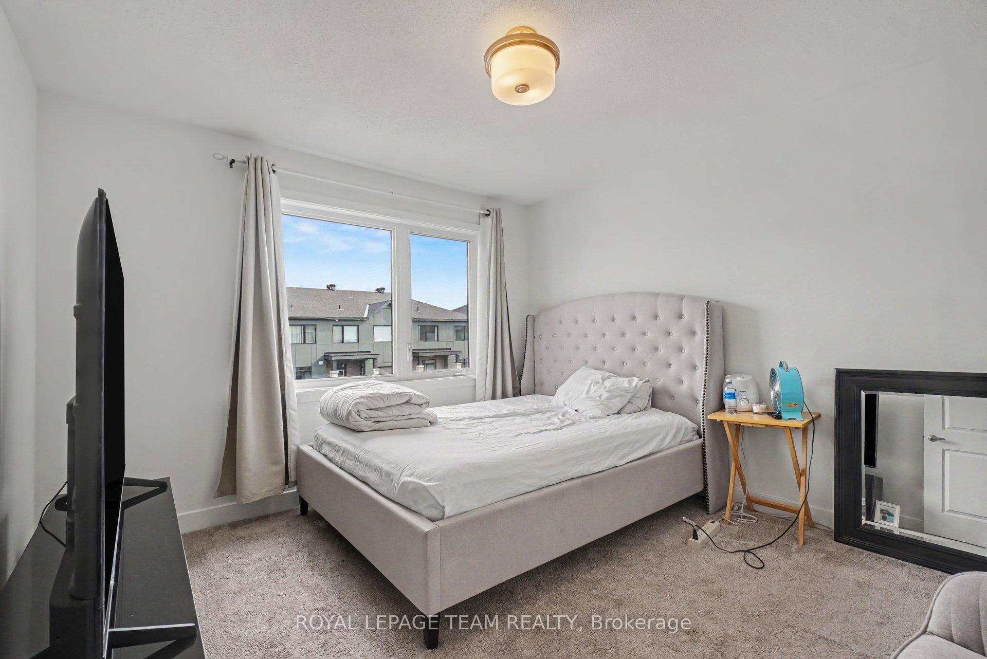 Photo 20 of 65 Arinto Place, Ottawa, Kanata - Emerald Meadows/Trailwest — HOMEH