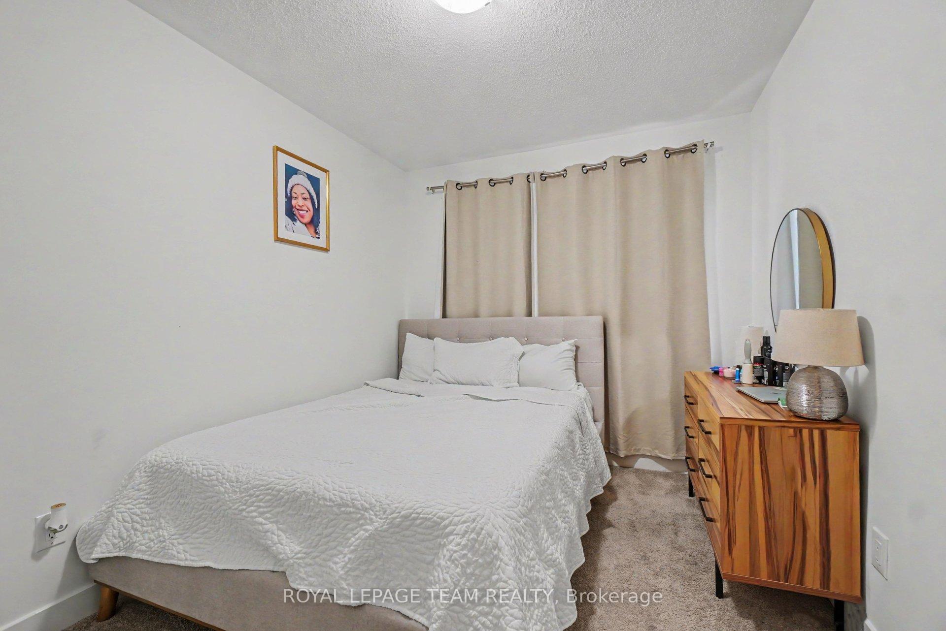 Photo 27 of 65 Arinto Place, Ottawa, Kanata - Emerald Meadows/Trailwest — HOMEH