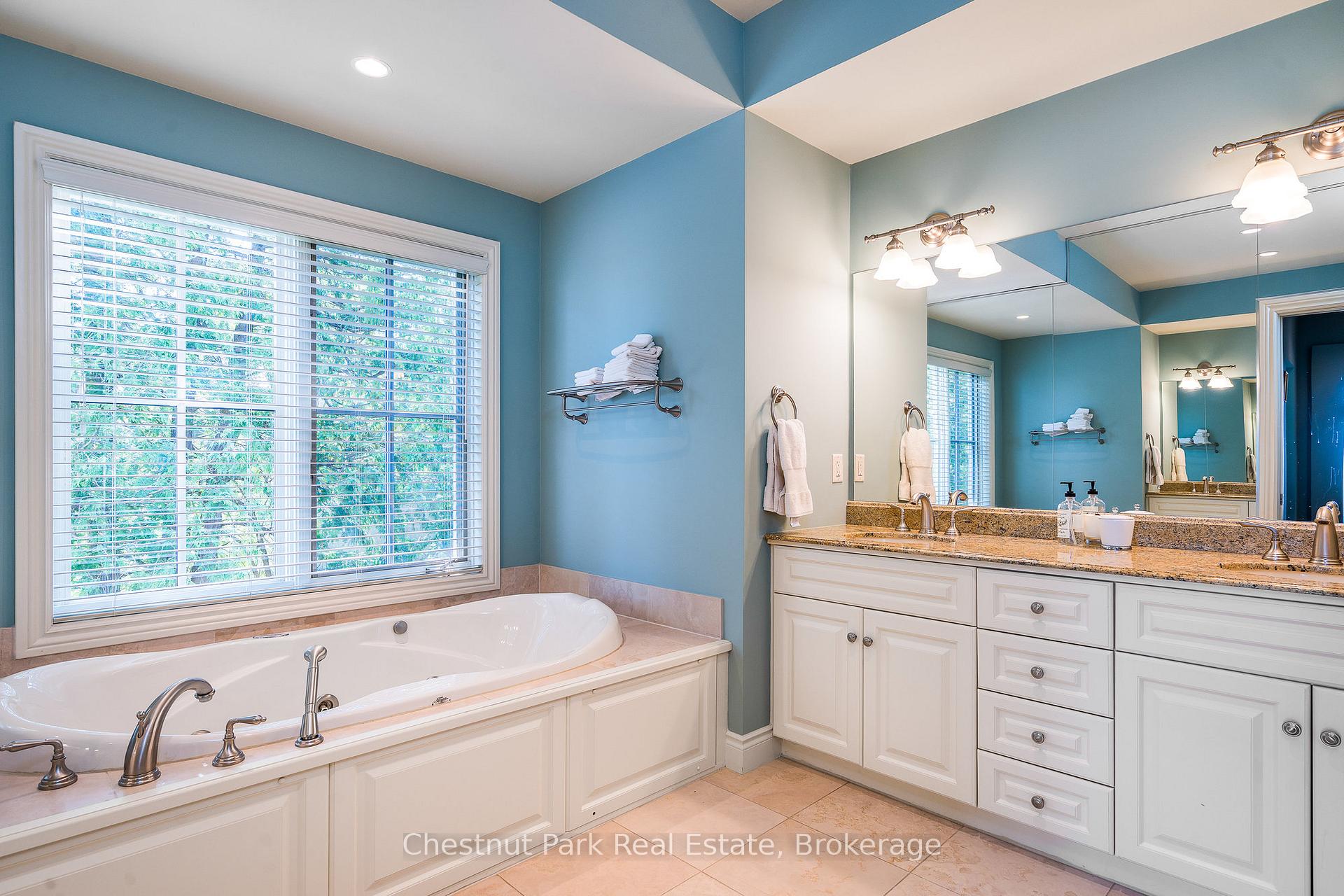 Photo 26 of 176 Bartlett Boulevard, Collingwood — HOMEH