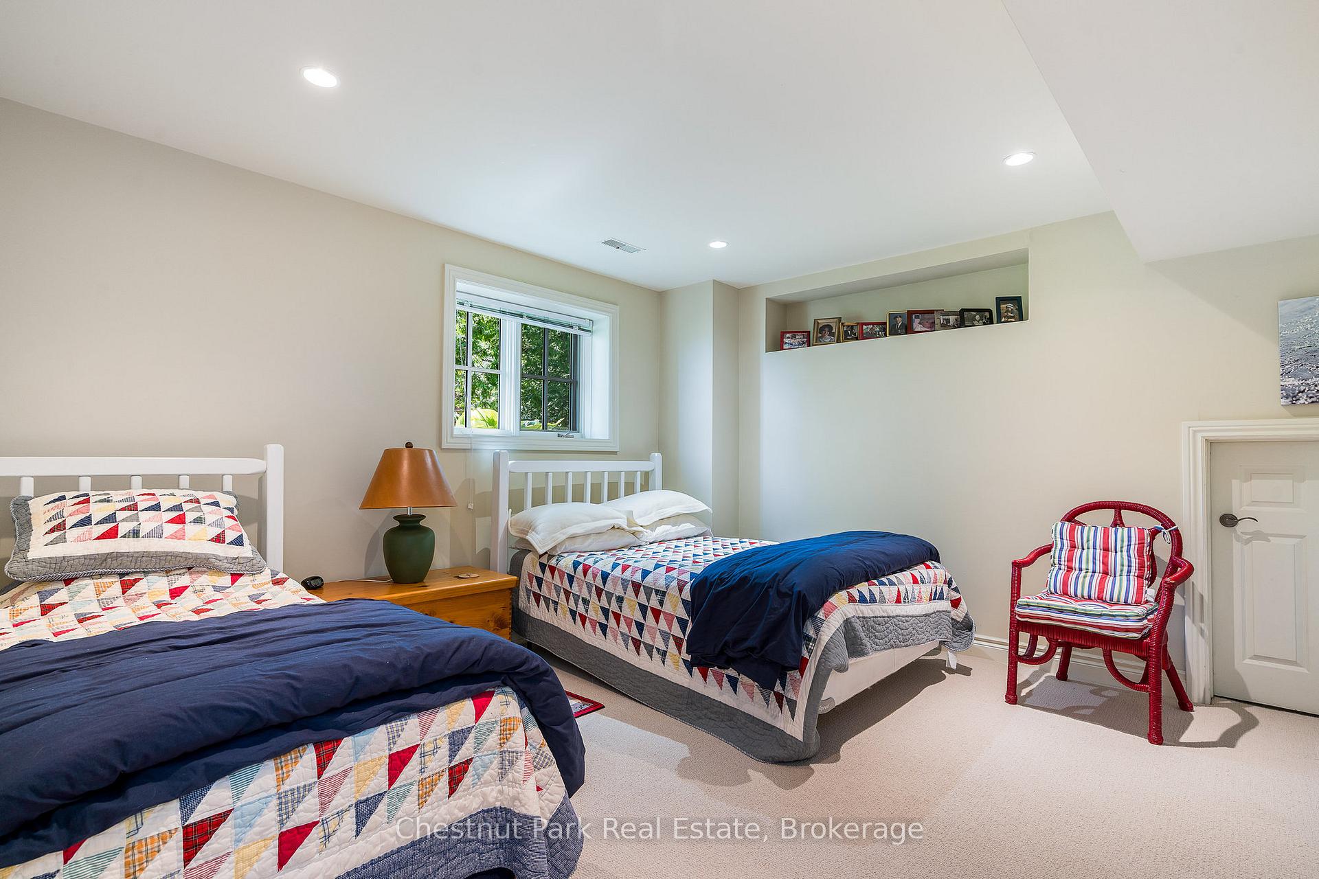 Photo 37 of 176 Bartlett Boulevard, Collingwood — HOMEH
