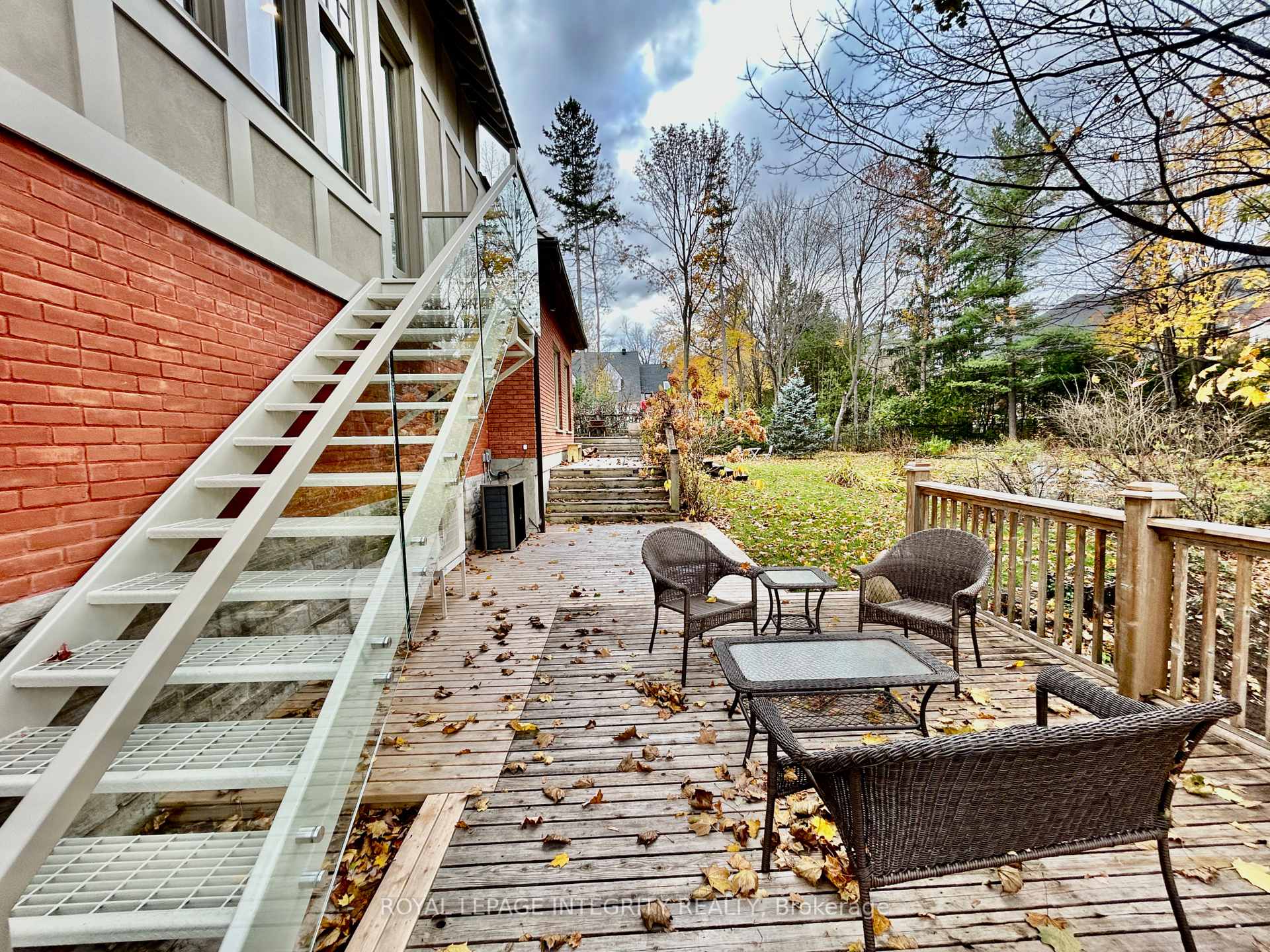 Photo 4 of Unit A, 459 Buena Vista Road, Ottawa, Rockcliffe — HOMEH