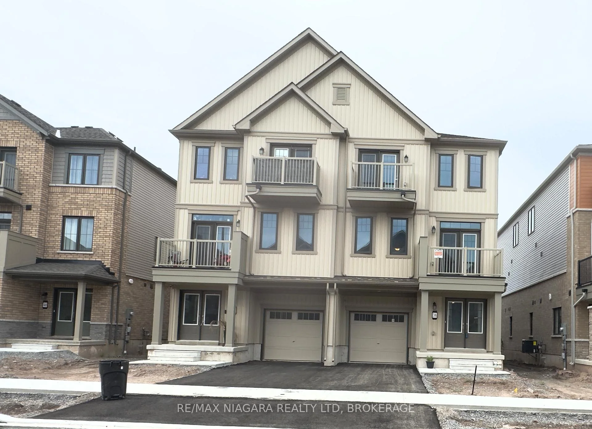 Photo 1 of 38 Pogie Drive, Welland, Dain City — HOMEH