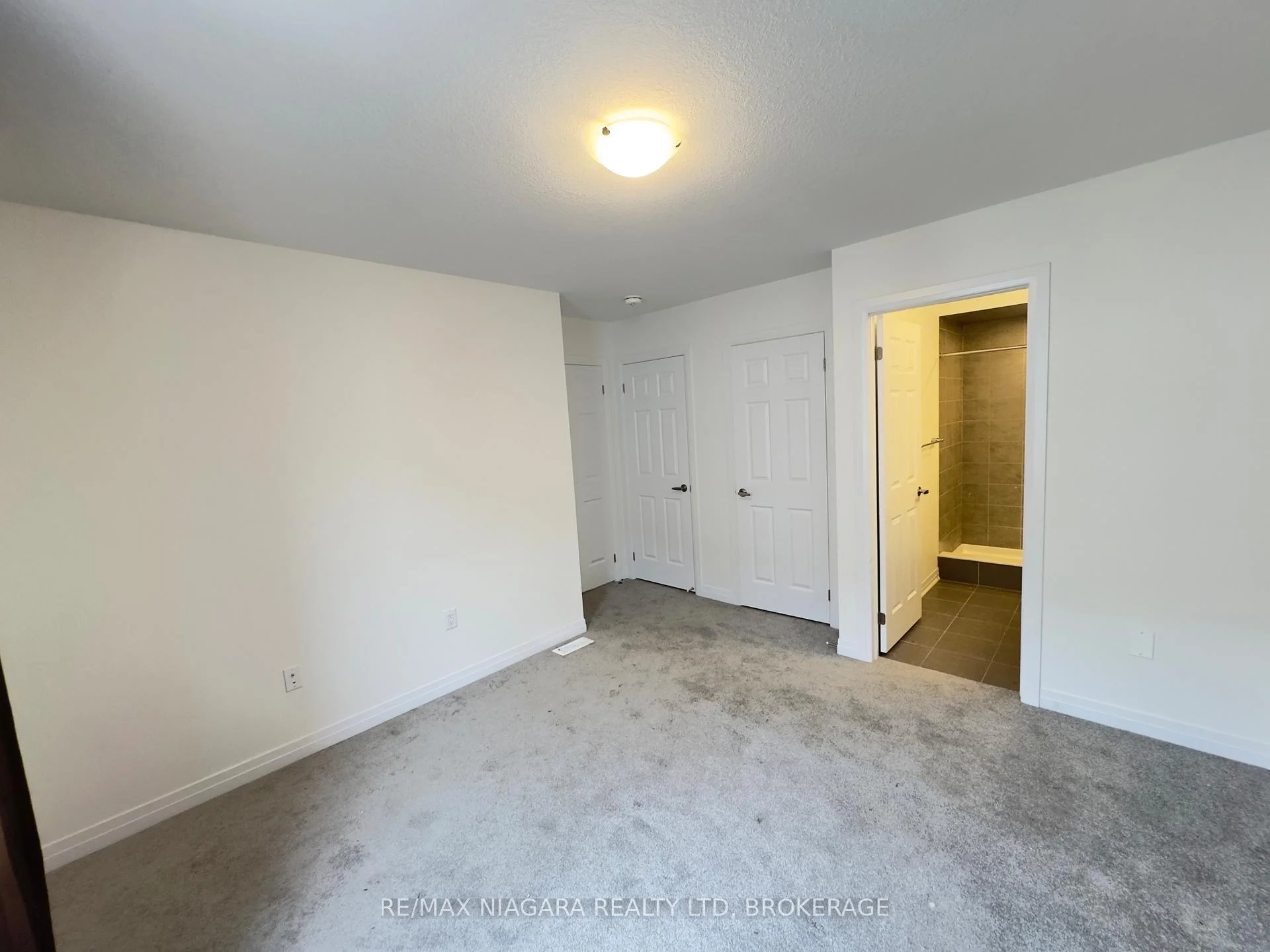 Photo 29 of 38 Pogie Drive, Welland, Dain City — HOMEH