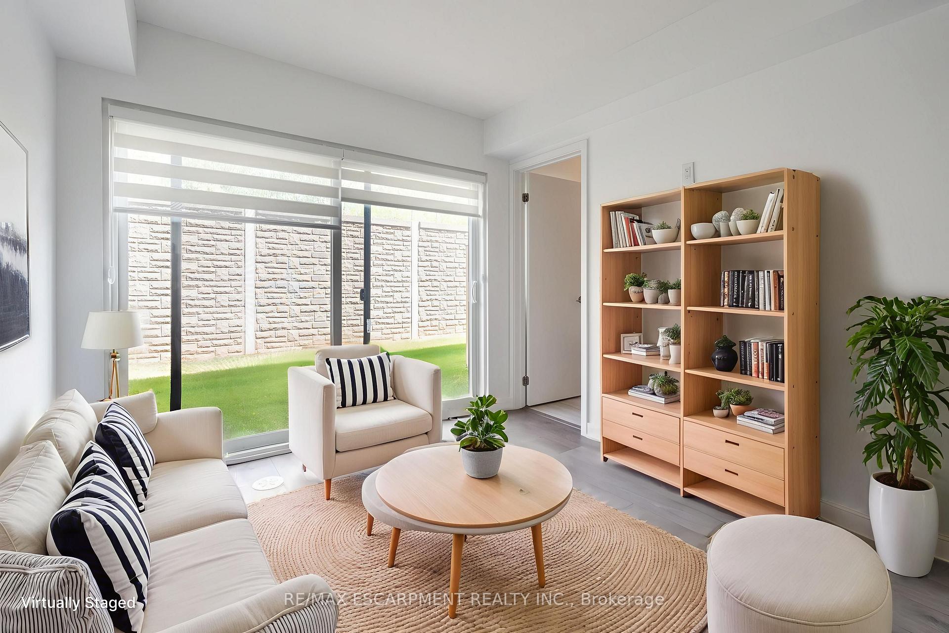 Photo 5 of Unit 73, 1121 Cooke Boulevard, Burlington, LaSalle — HOMEH
