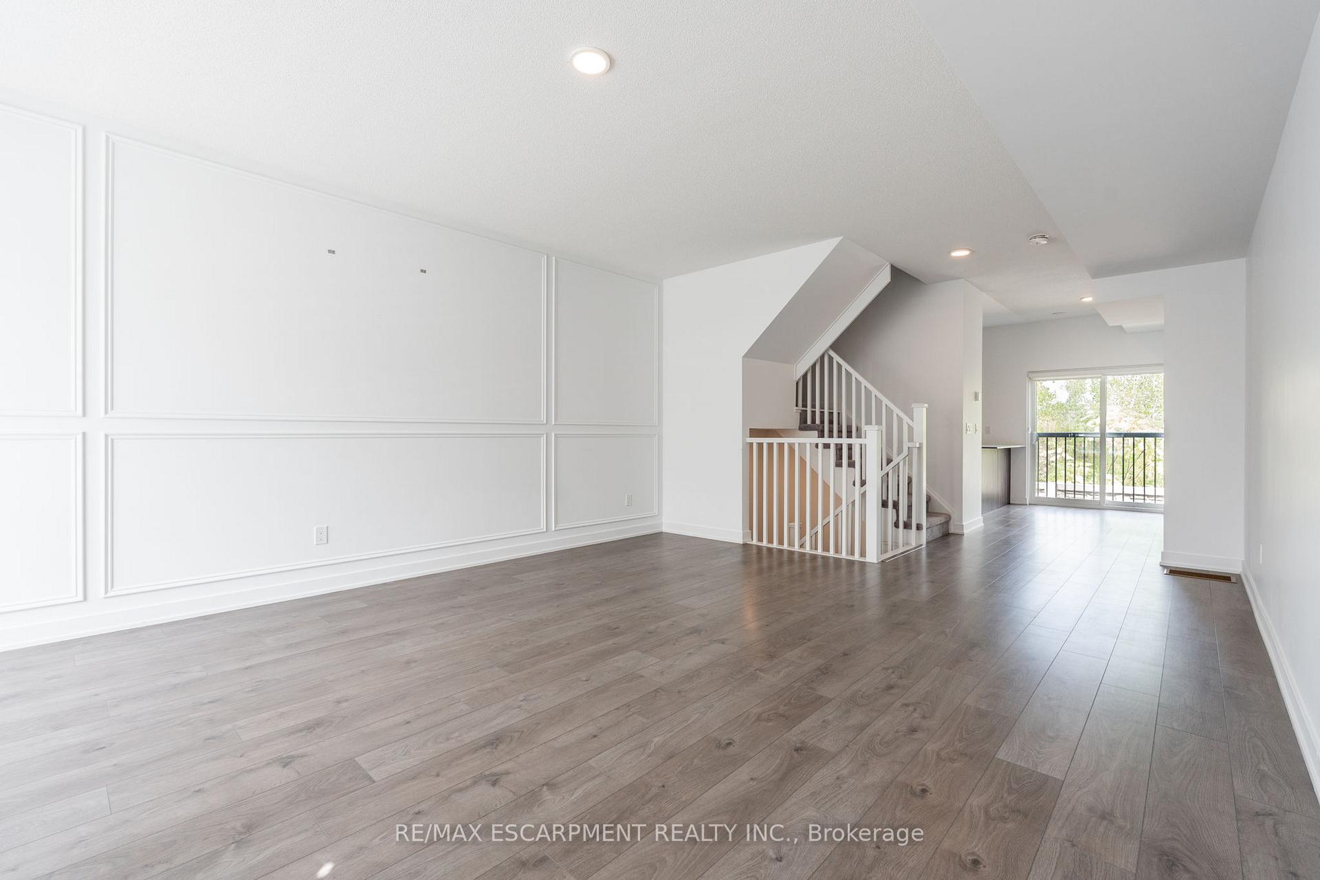 Photo 9 of Unit 73, 1121 Cooke Boulevard, Burlington, LaSalle — HOMEH