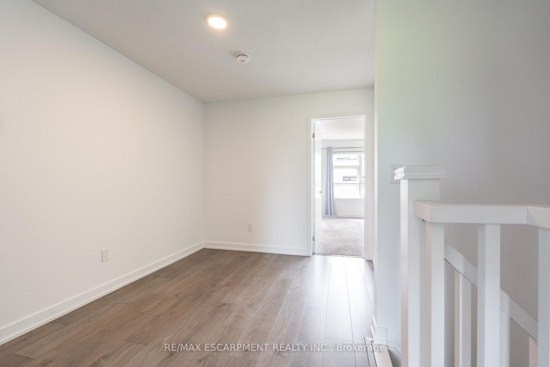 Photo 14 of Unit 73, 1121 Cooke Boulevard, Burlington, LaSalle — HOMEH