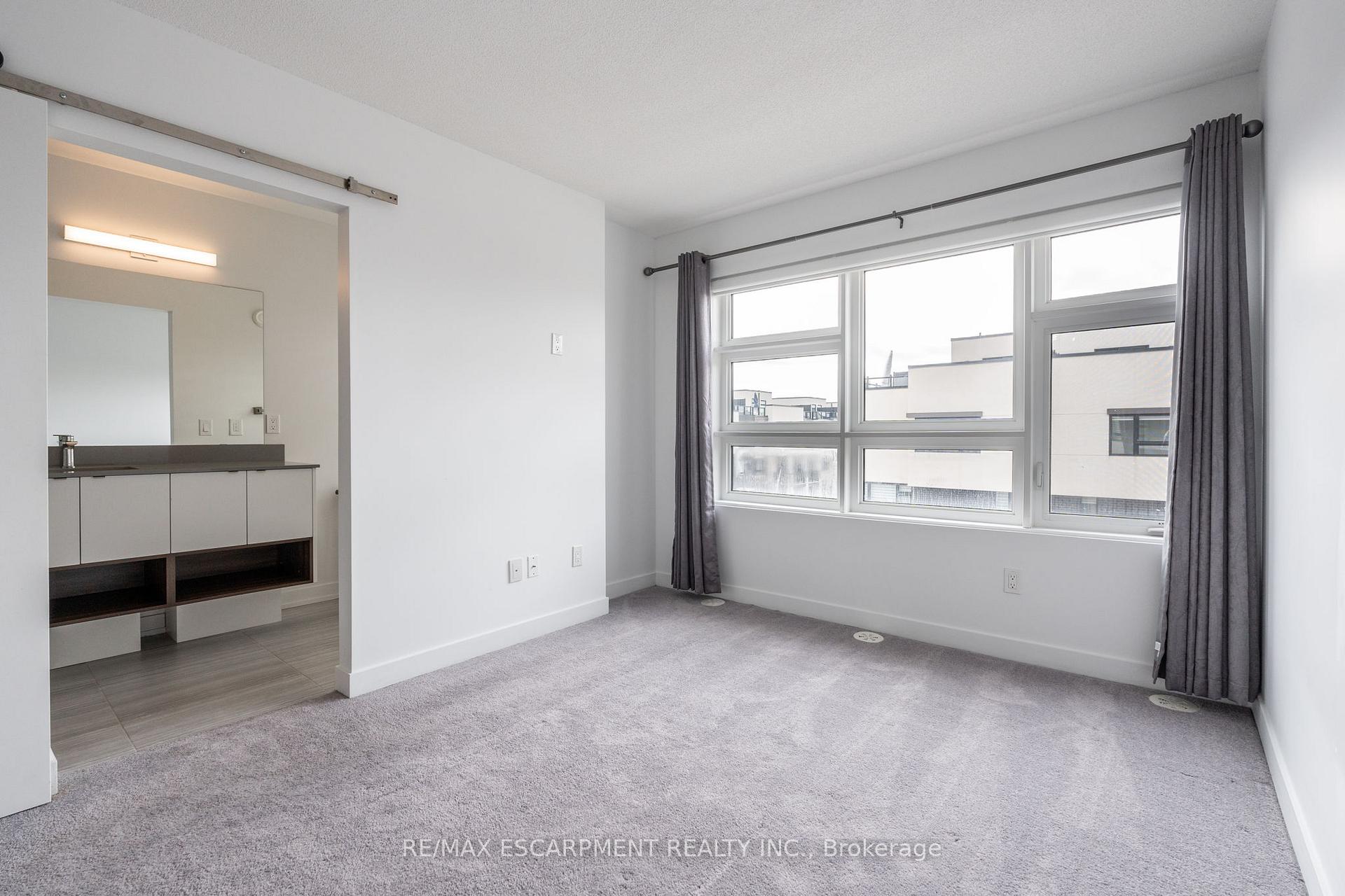 Photo 17 of Unit 73, 1121 Cooke Boulevard, Burlington, LaSalle — HOMEH