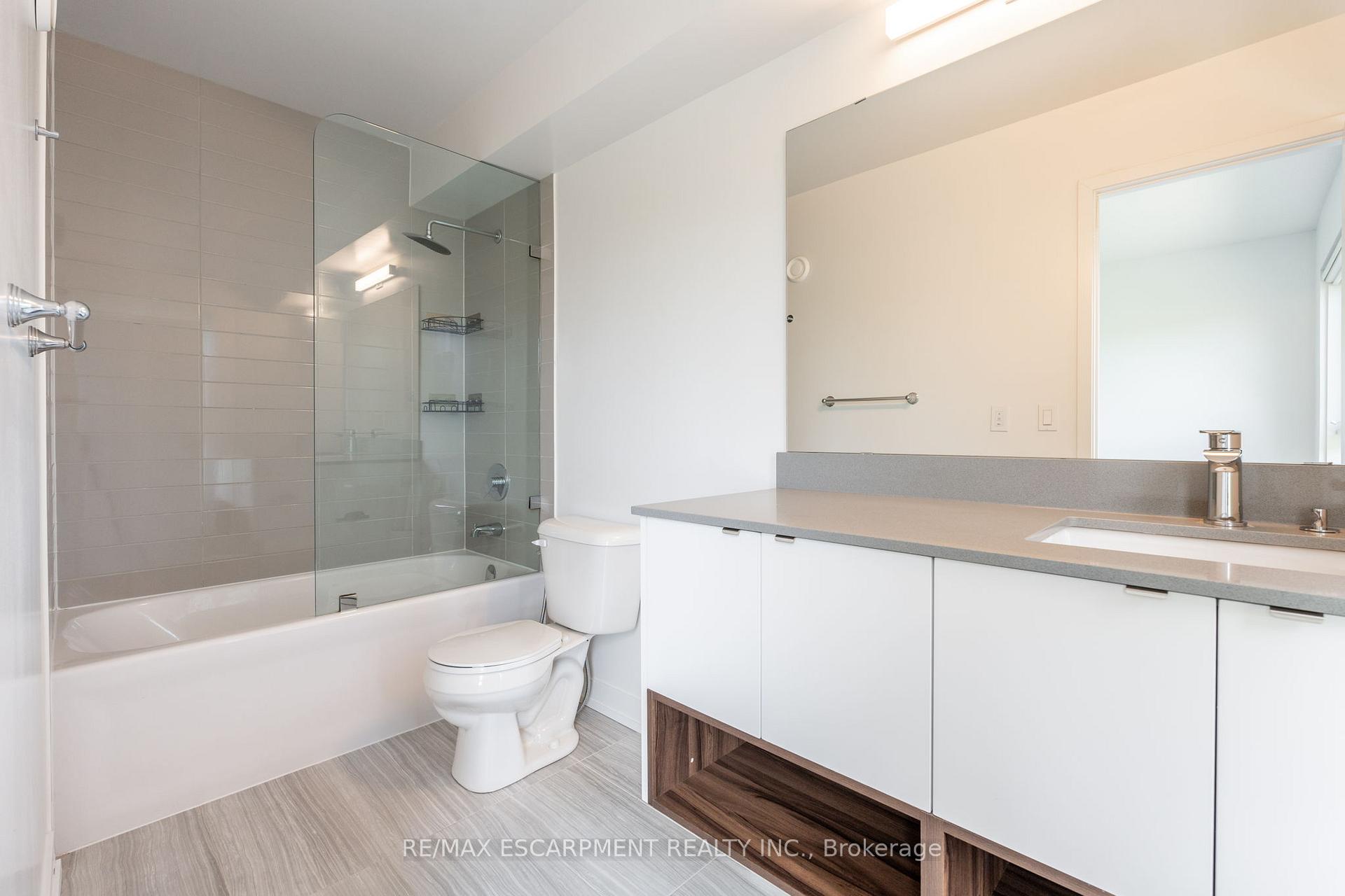 Photo 21 of Unit 73, 1121 Cooke Boulevard, Burlington, LaSalle — HOMEH