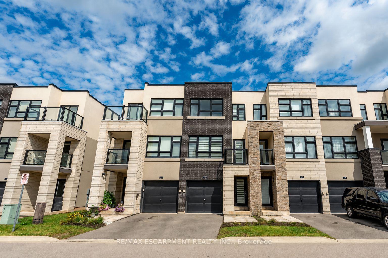 Photo 2 of Unit 73, 1121 Cooke Boulevard, Burlington, LaSalle — HOMEH
