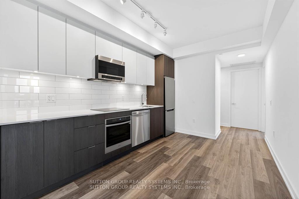 Photo 9 of Unit 402, 6 Chartwell Road, Etobicoke, Stonegate-Queensway — HOMEH