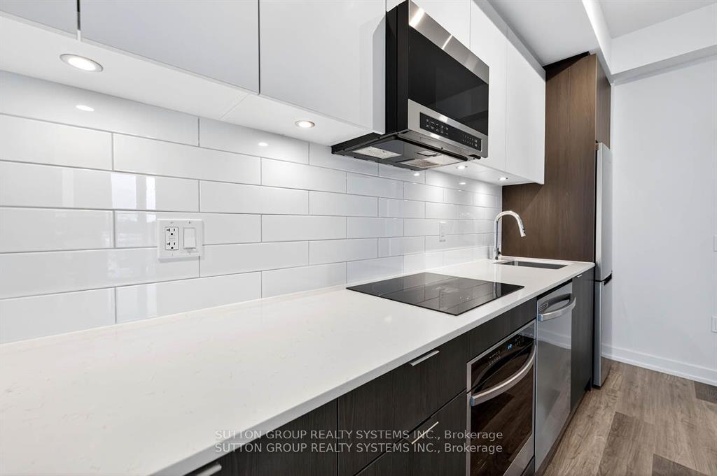 Photo 10 of Unit 402, 6 Chartwell Road, Etobicoke, Stonegate-Queensway — HOMEH