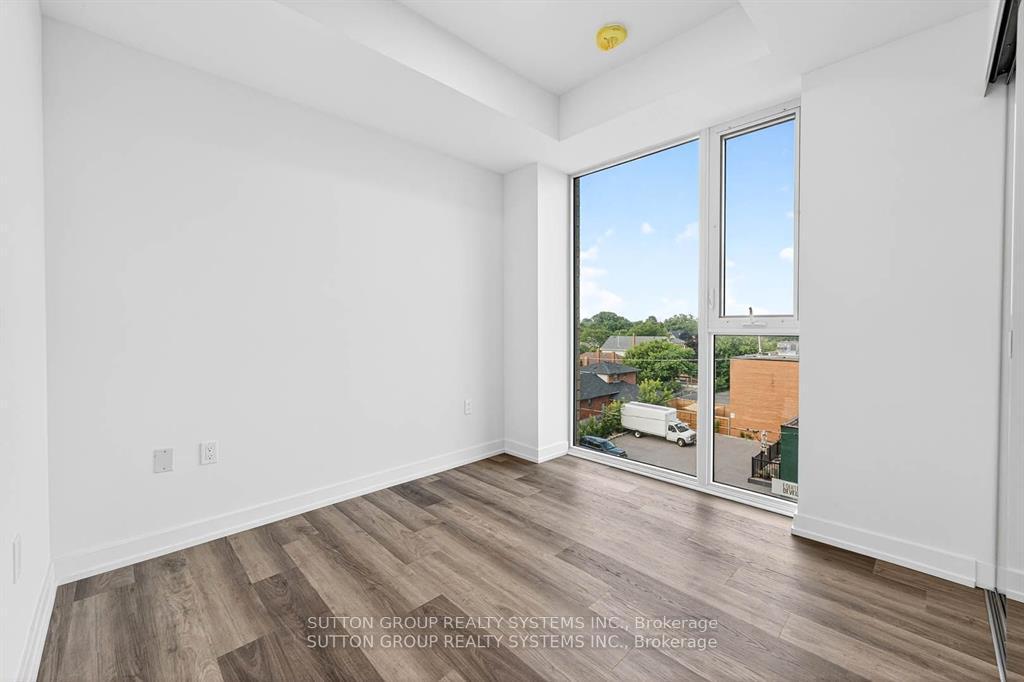 Photo 12 of Unit 402, 6 Chartwell Road, Etobicoke, Stonegate-Queensway — HOMEH
