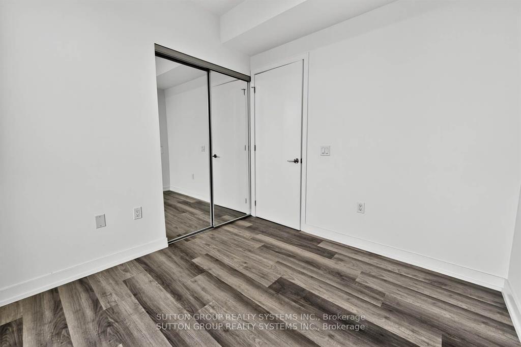 Photo 18 of Unit 402, 6 Chartwell Road, Etobicoke, Stonegate-Queensway — HOMEH