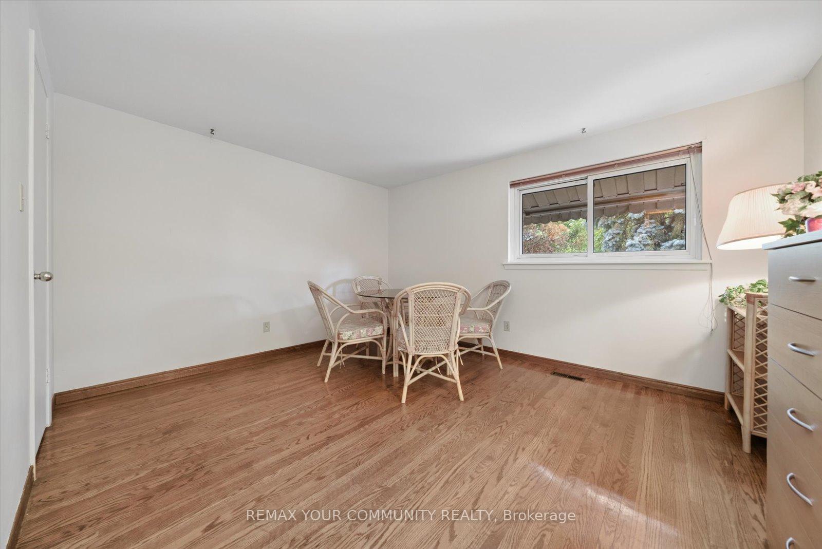 Photo 21 of 31 Deloraine Drive, Brampton, Southgate — HOMEH